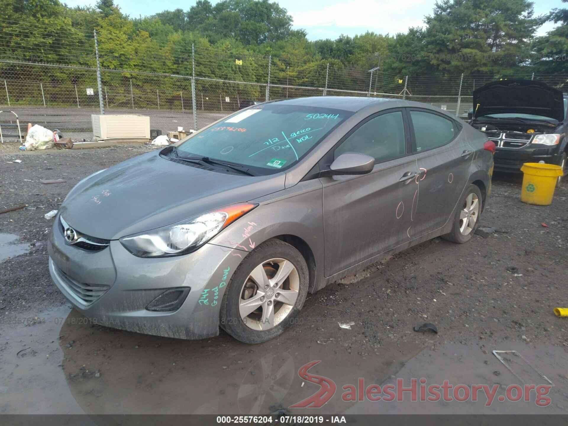 5NPDH4AE3DH231270 2013 HYUNDAI ELANTRA