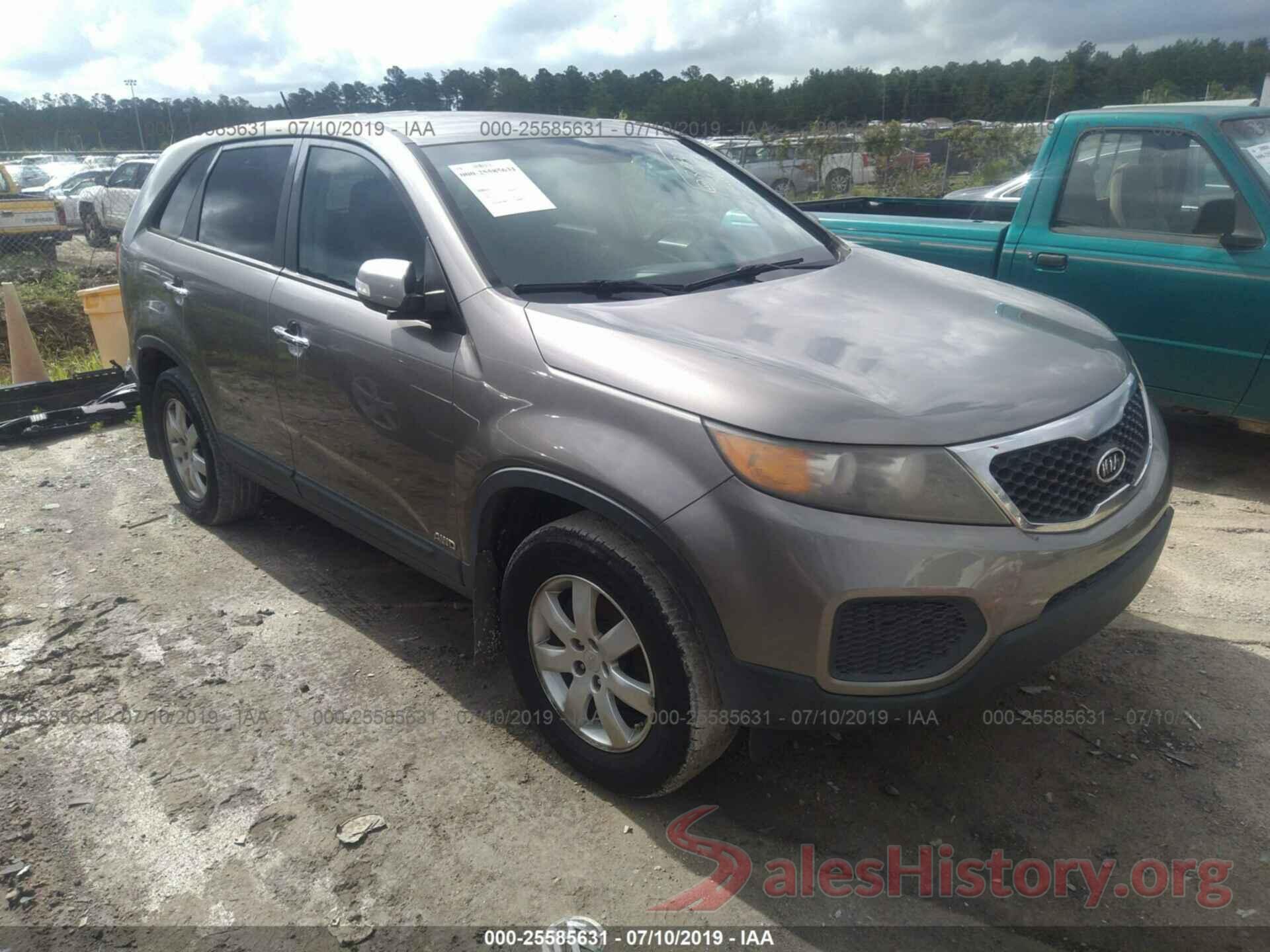 5XYKTCA17BG090091 2011 KIA SORENTO