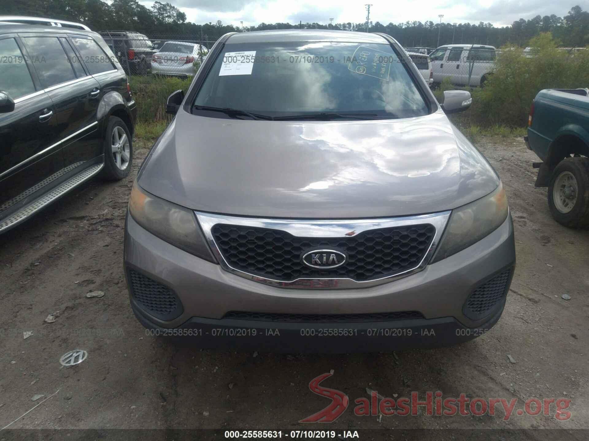 5XYKTCA17BG090091 2011 KIA SORENTO