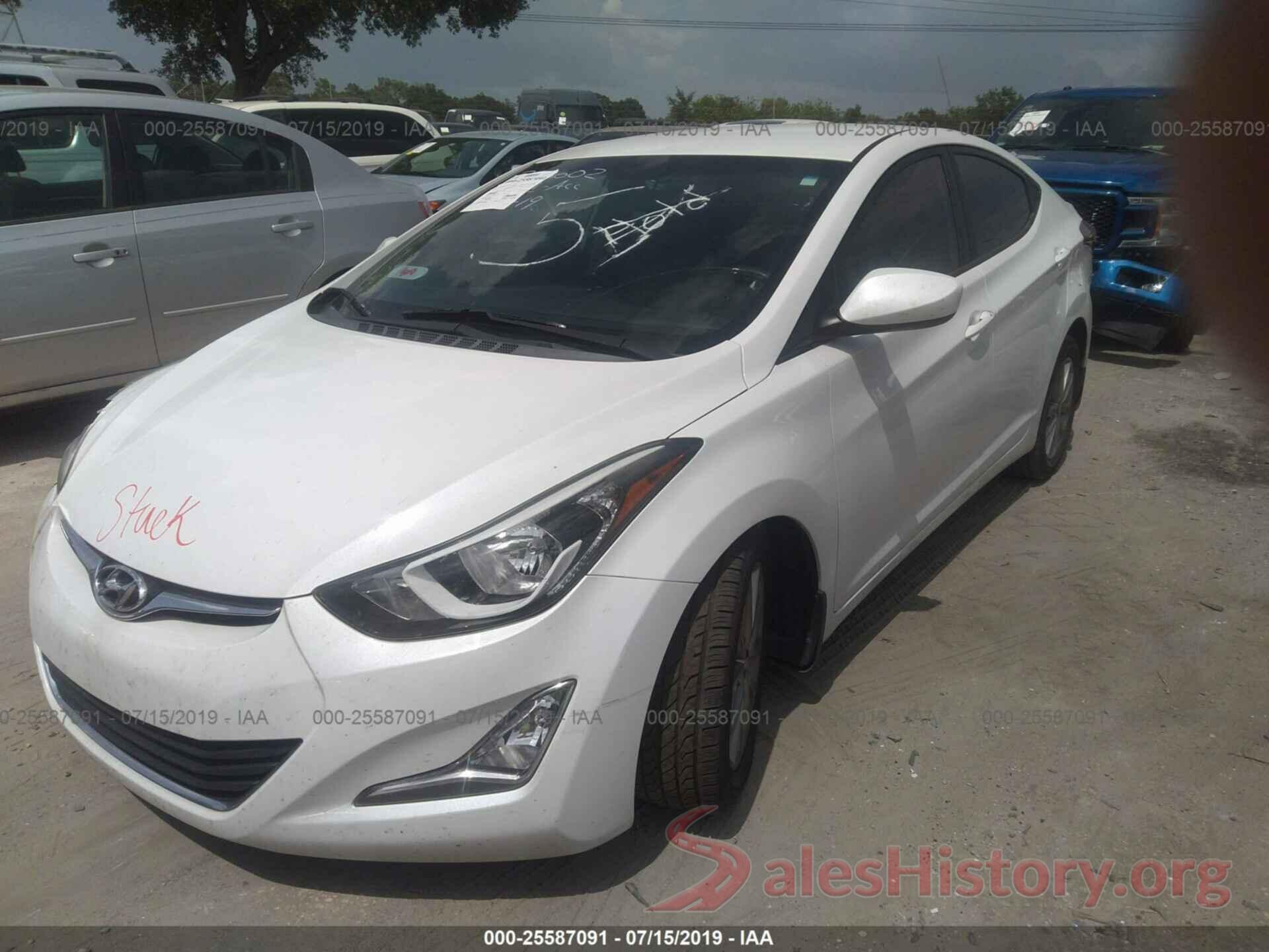 5NPDH4AE7FH637247 2015 HYUNDAI ELANTRA