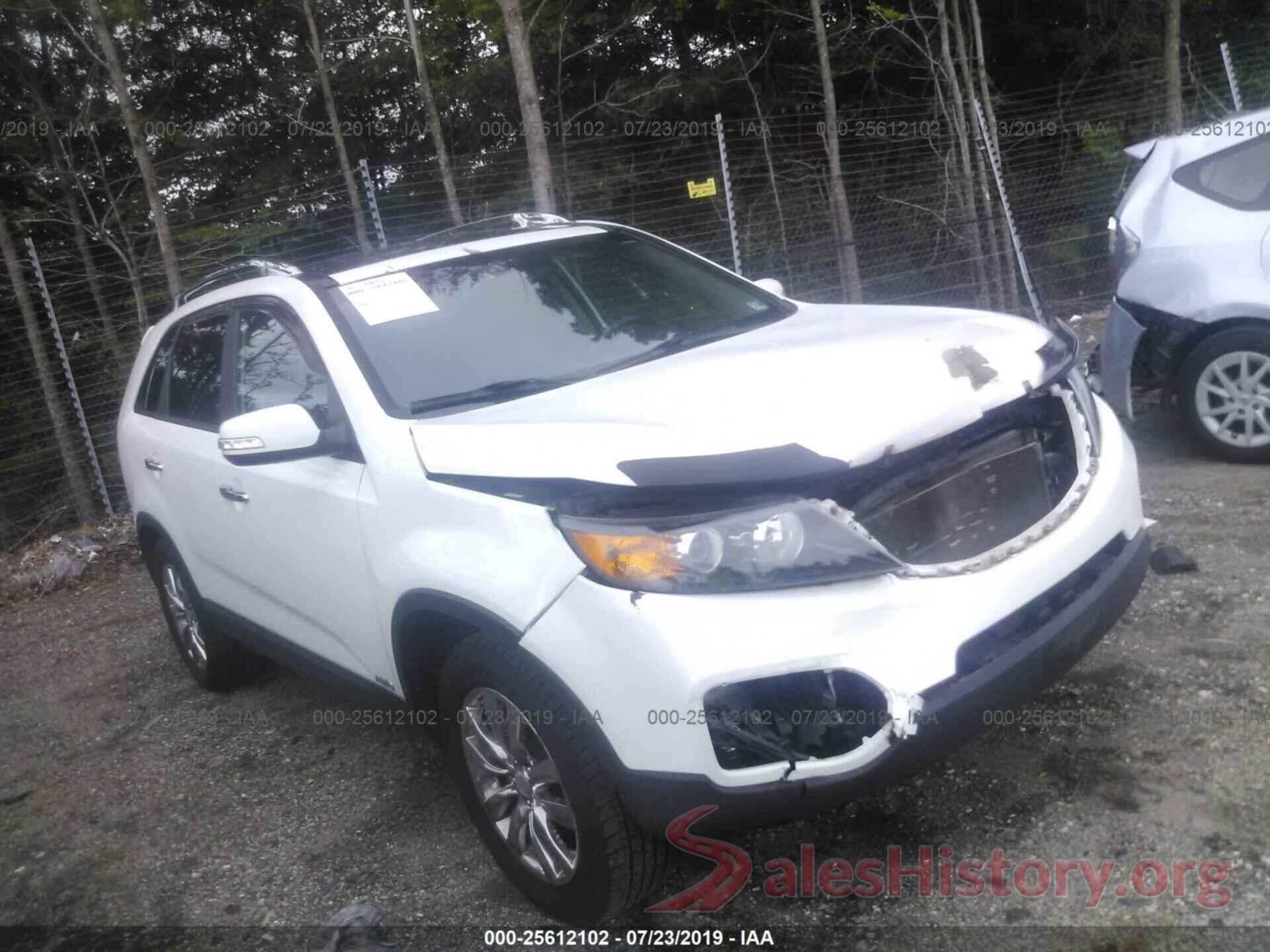 5XYKUDA26BG164595 2011 KIA SORENTO