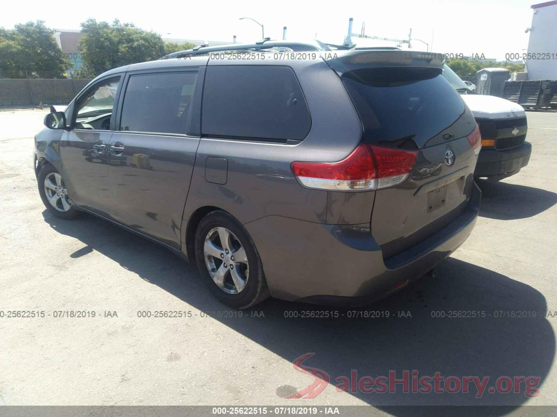 5TDKK3DC2BS094357 2011 TOYOTA SIENNA