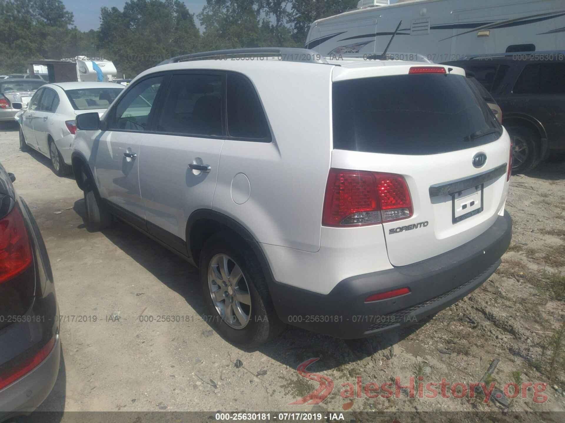 5XYKT3A10BG100458 2011 KIA SORENTO