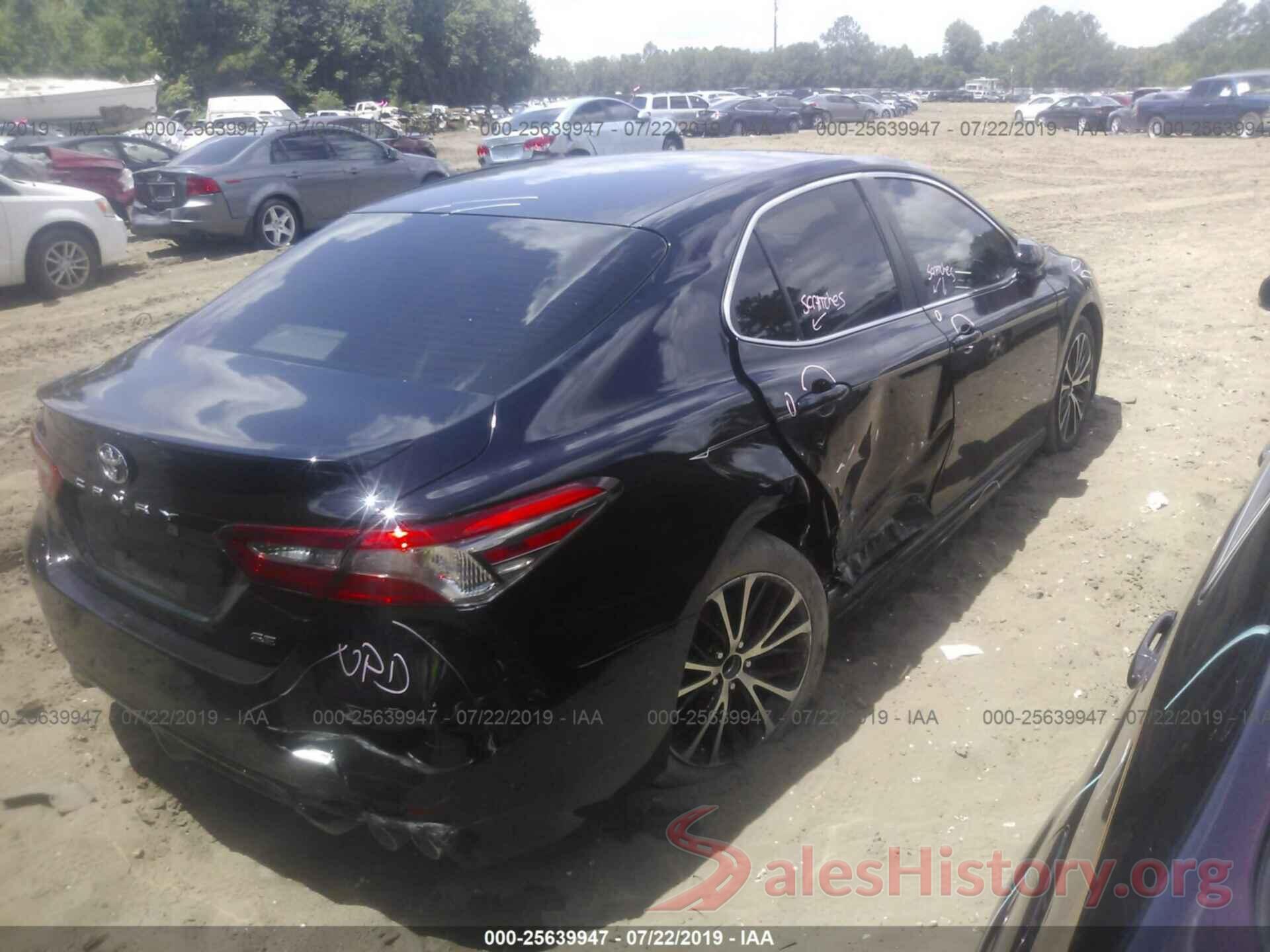 JTNB11HK9J3011446 2018 TOYOTA CAMRY