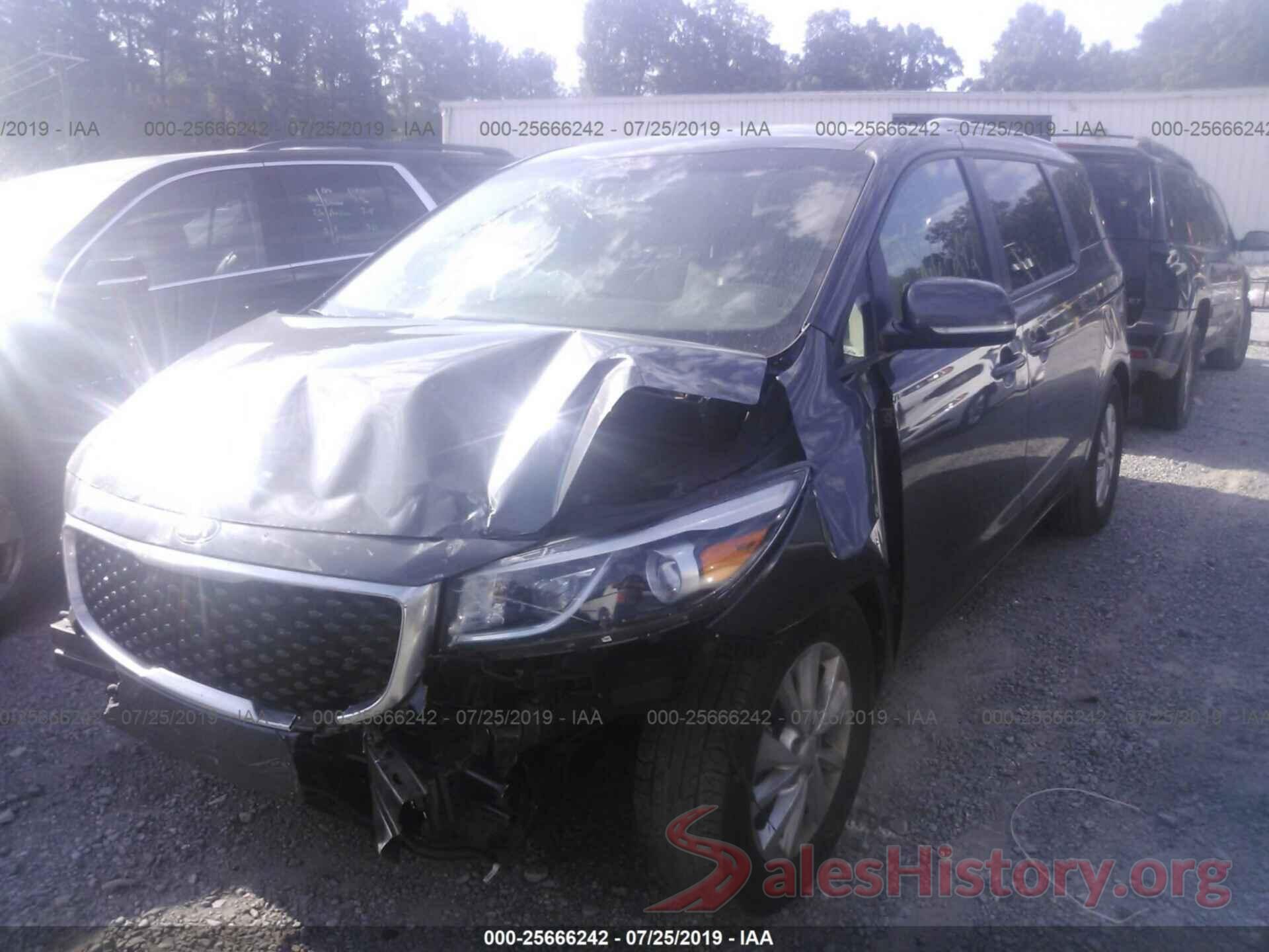 KNDMB5C14H6333128 2017 KIA SEDONA