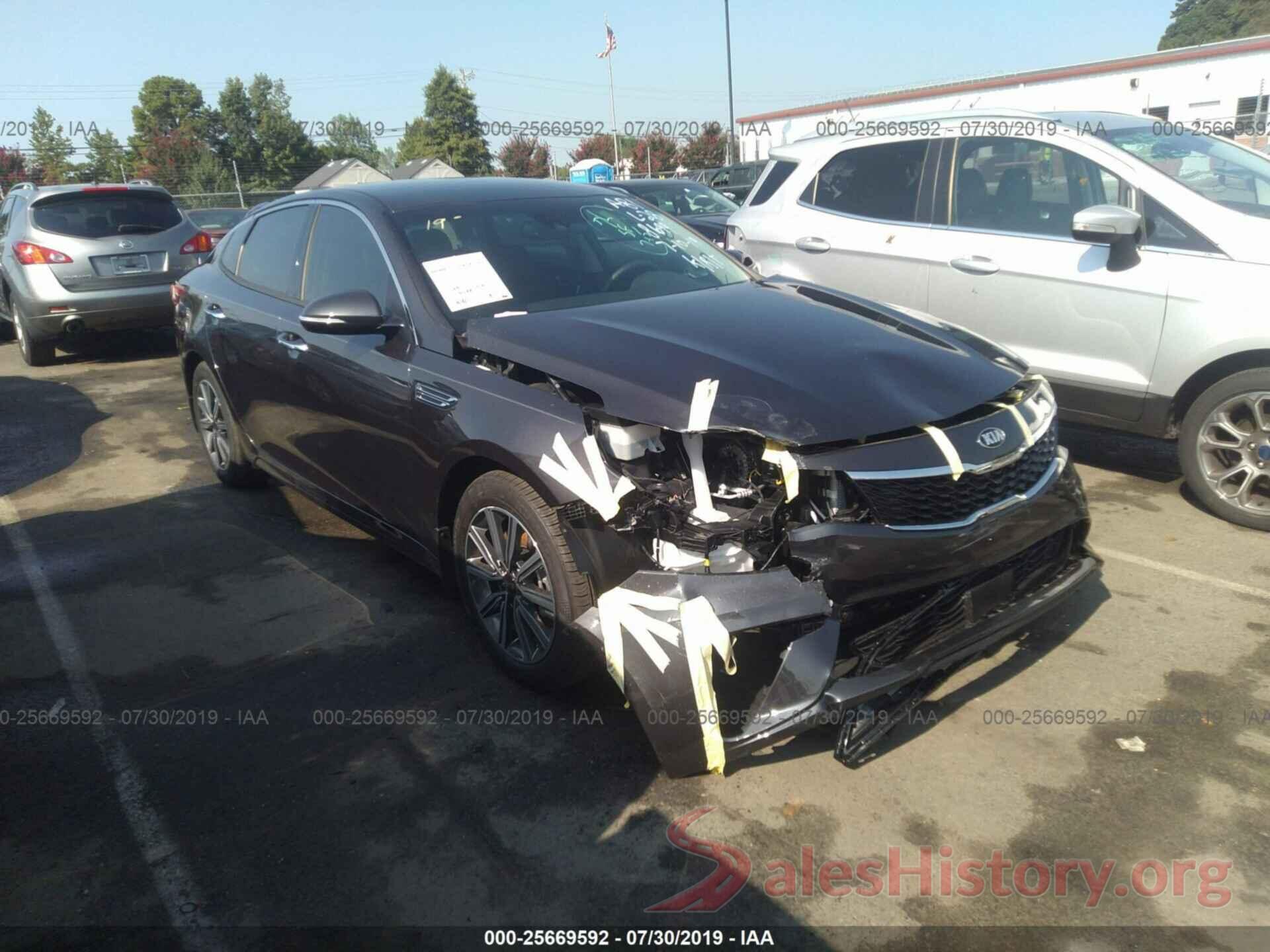 5XXGU4L12KG318699 2019 KIA OPTIMA