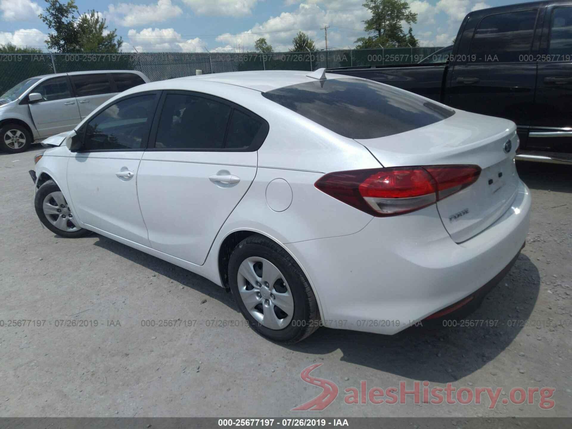 3KPFL4A79HE130298 2017 KIA FORTE