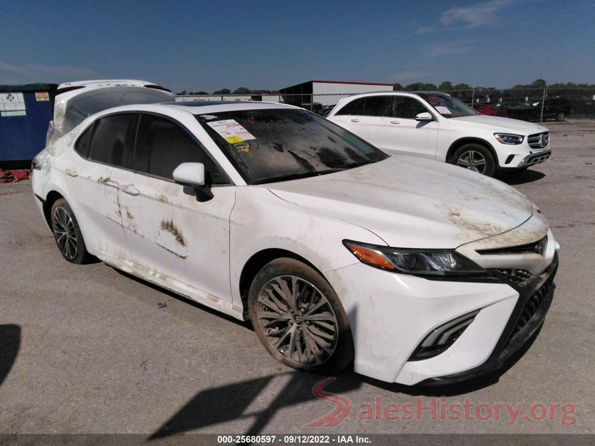 4T1B11HK8JU658530 2018 TOYOTA CAMRY