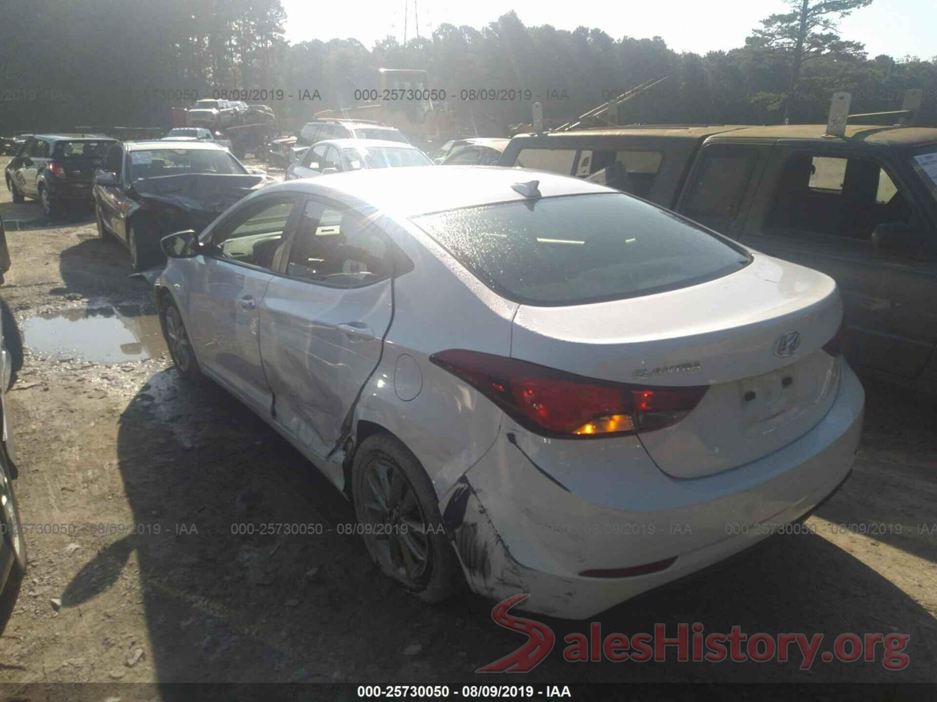 5NPDH4AE1GH786481 2016 HYUNDAI ELANTRA