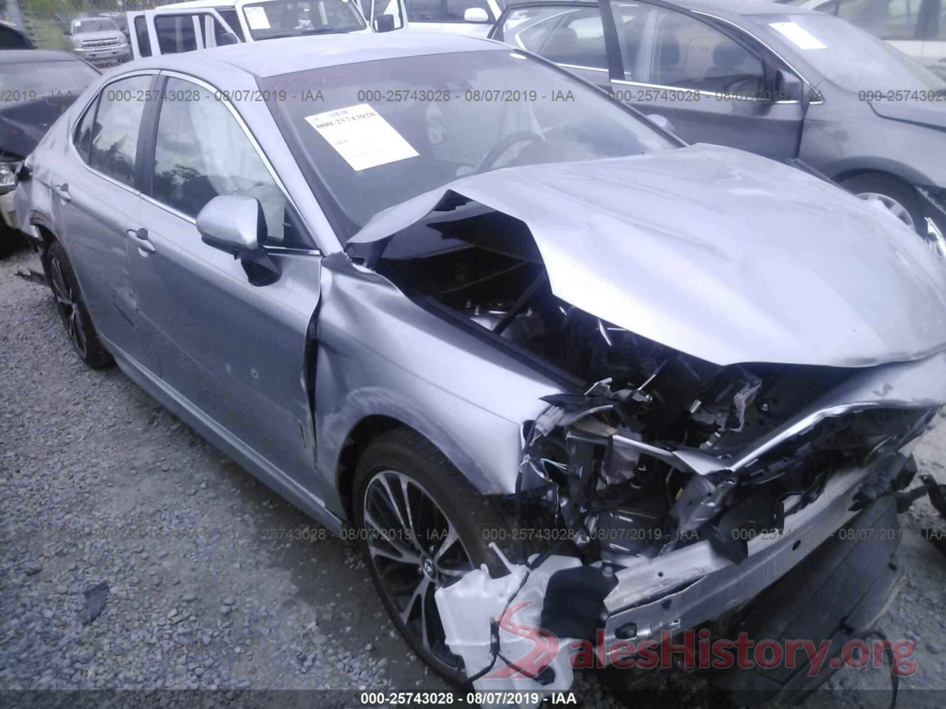 4T1B11HK6JU545742 2018 TOYOTA CAMRY