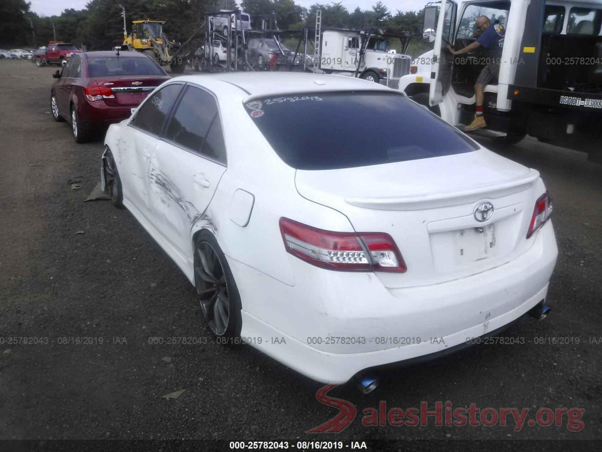 4T1BF3EK6BU677869 2011 TOYOTA CAMRY