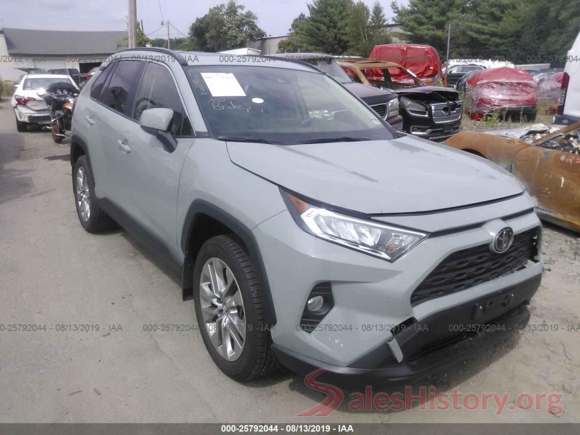 JTMA1RFV7KD013445 2019 TOYOTA RAV4