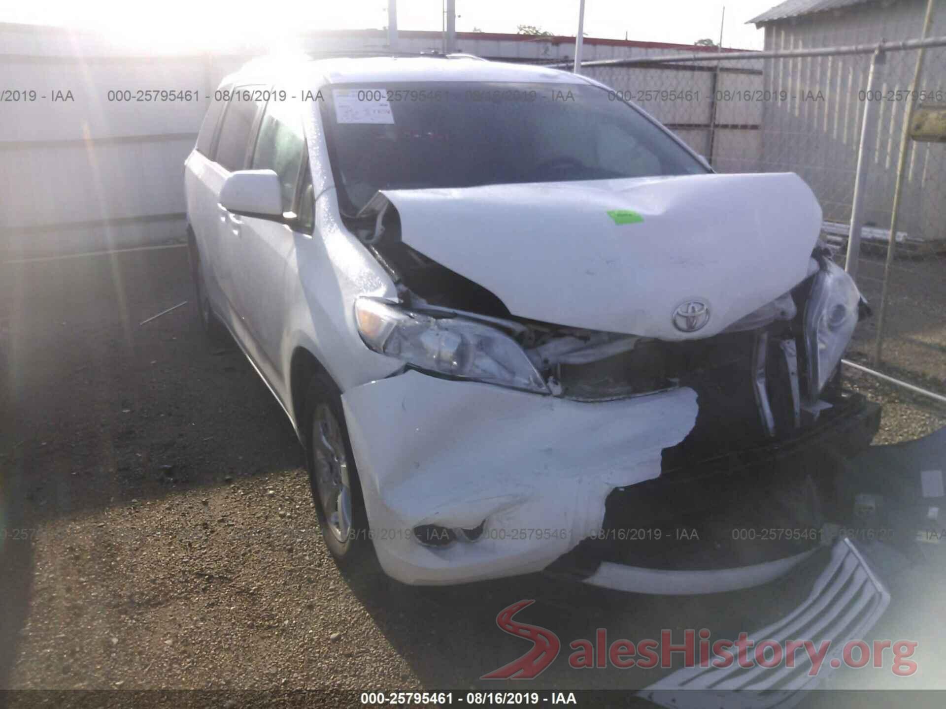 5TDKK3DCXFS644944 2015 TOYOTA SIENNA