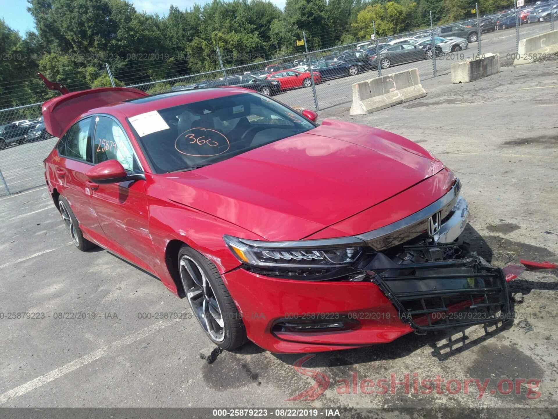 1HGCV2F33JA048455 2018 HONDA ACCORD