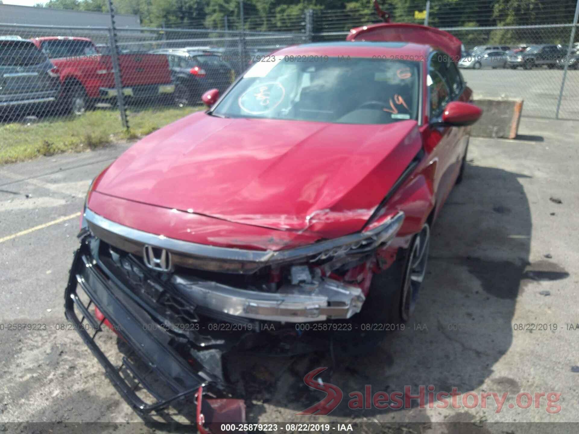 1HGCV2F33JA048455 2018 HONDA ACCORD