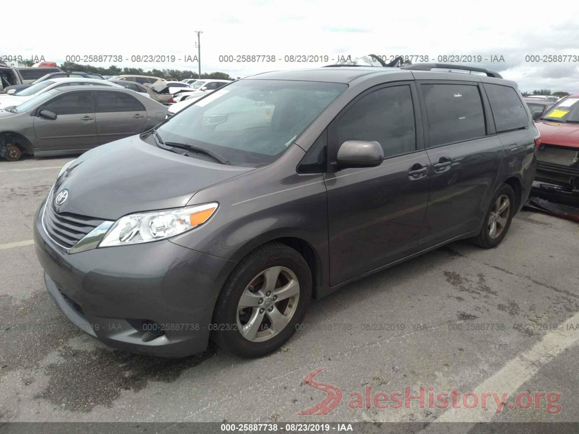 5TDKZ3DC2HS848166 2017 TOYOTA SIENNA