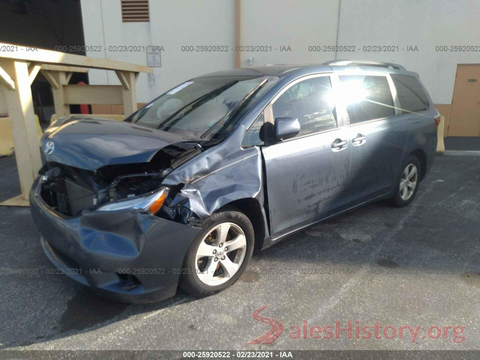 5TDKZ3DC0HS854791 2017 TOYOTA SIENNA