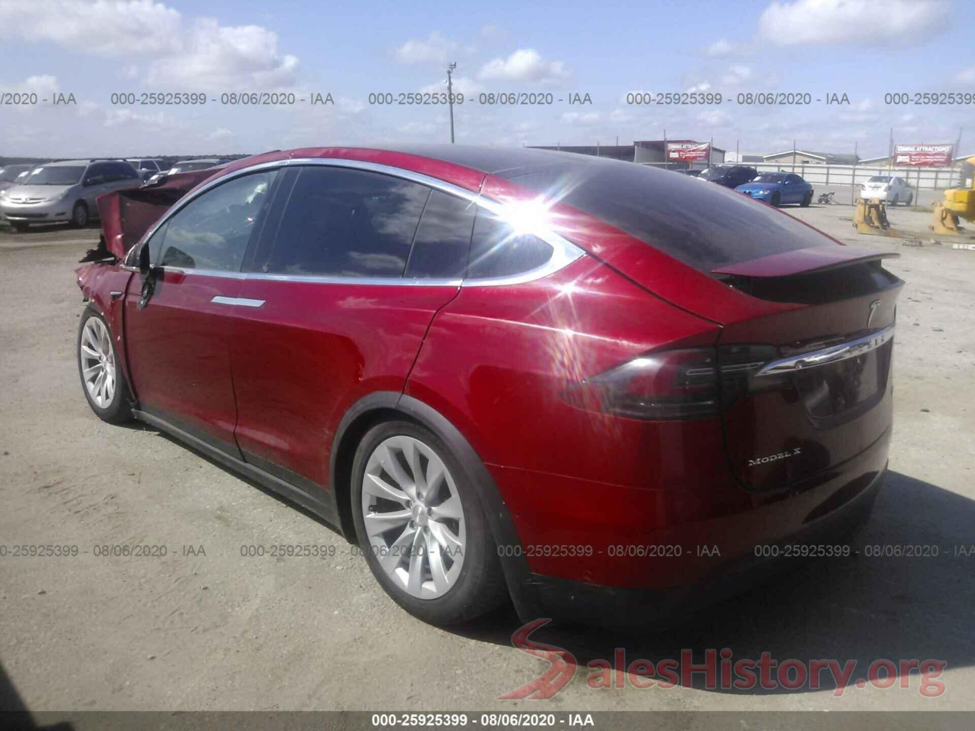 5YJXCDE25JF142399 2018 TESLA MODEL X