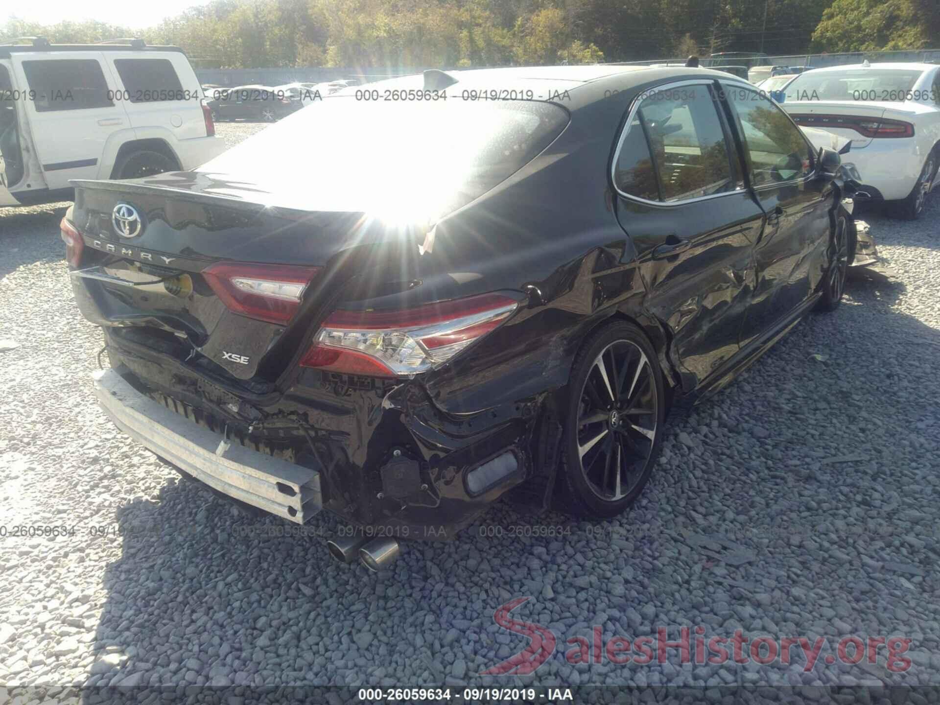 4T1BZ1HK2JU005443 2018 TOYOTA CAMRY