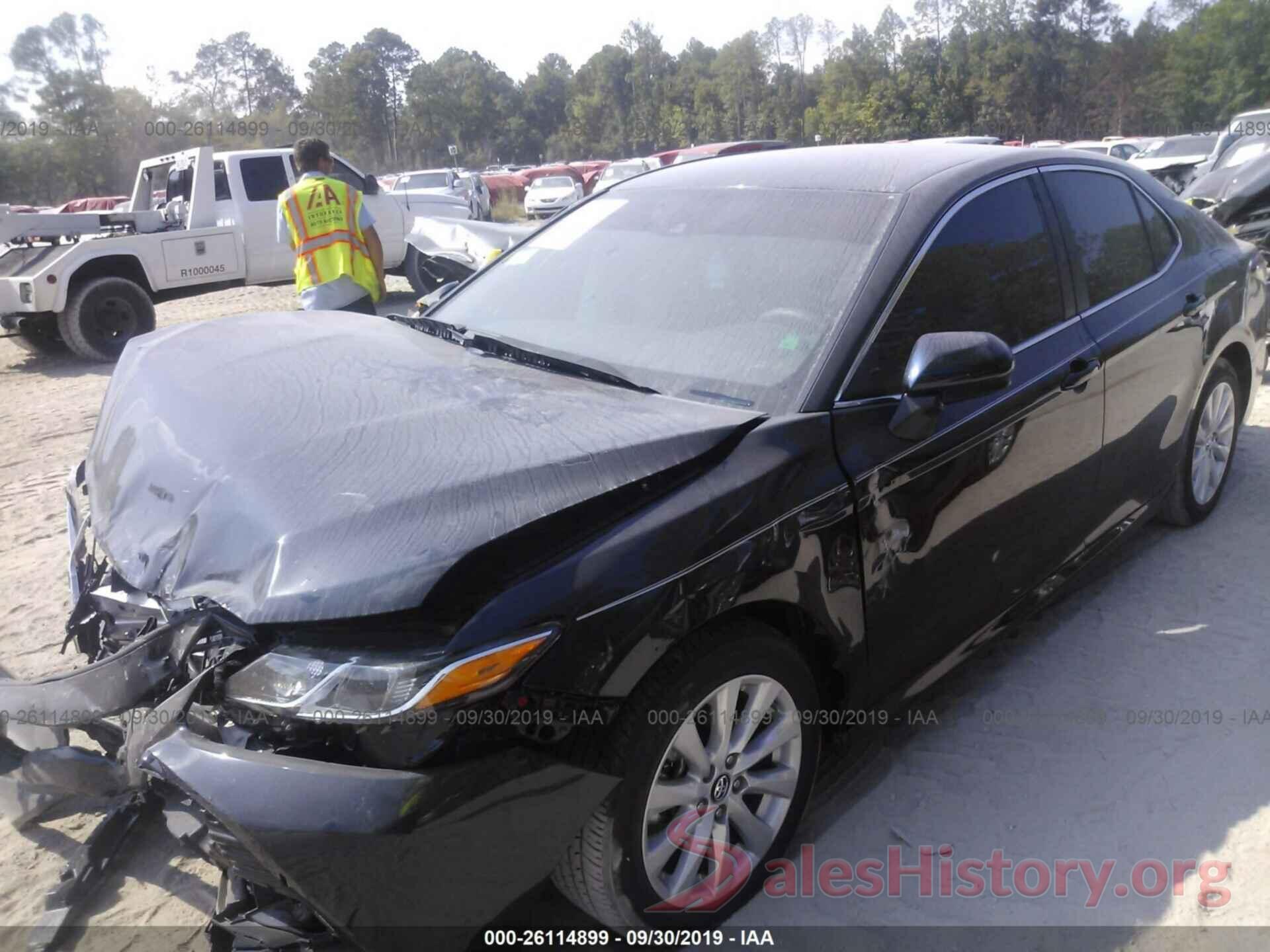 4T1B11HK3KU233895 2019 TOYOTA CAMRY