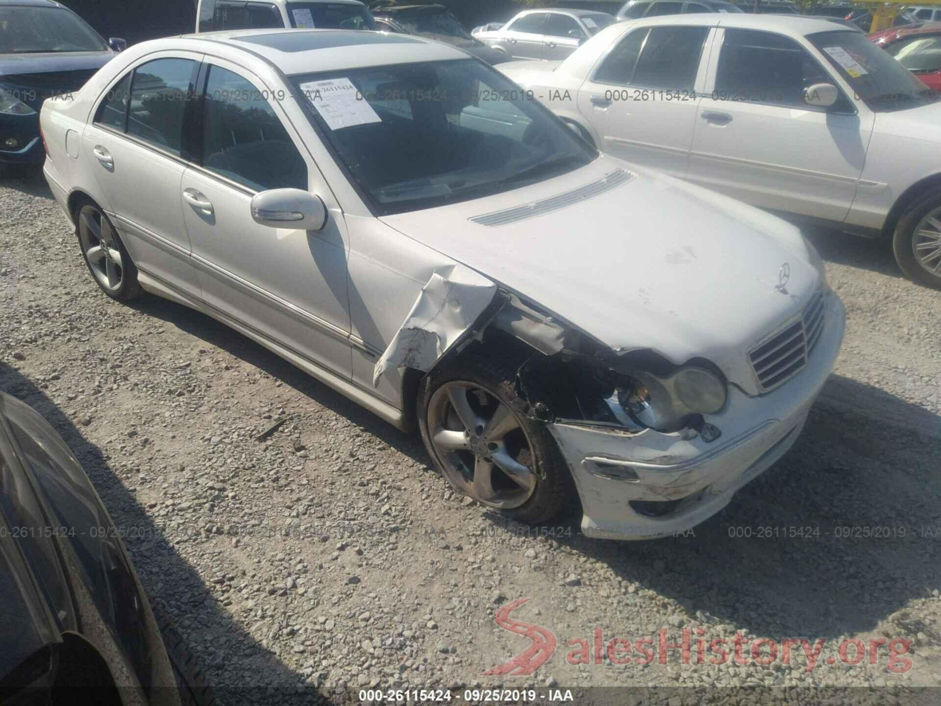 WDBRF64J45F567858 2005 MERCEDES-BENZ C