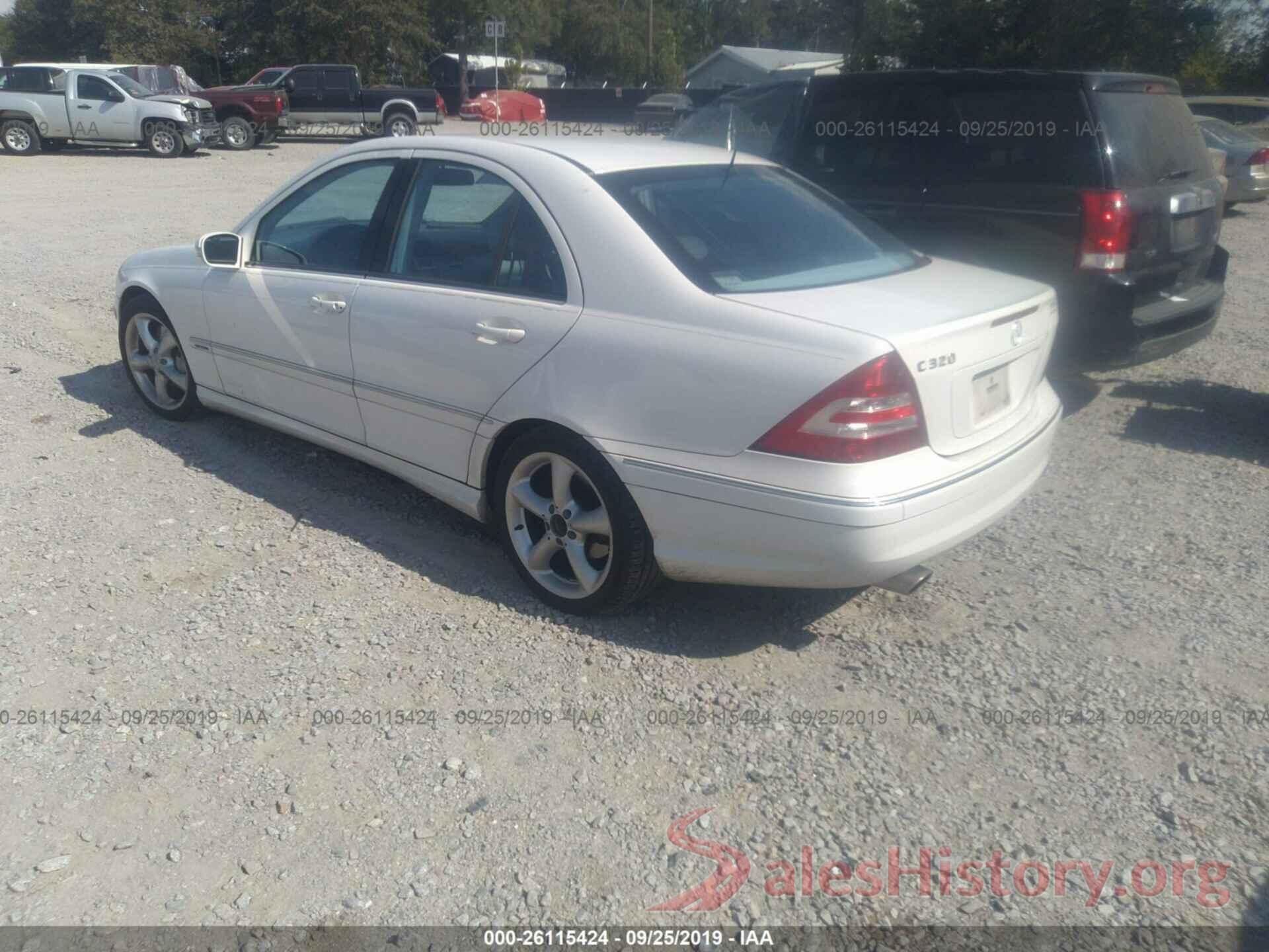 WDBRF64J45F567858 2005 MERCEDES-BENZ C