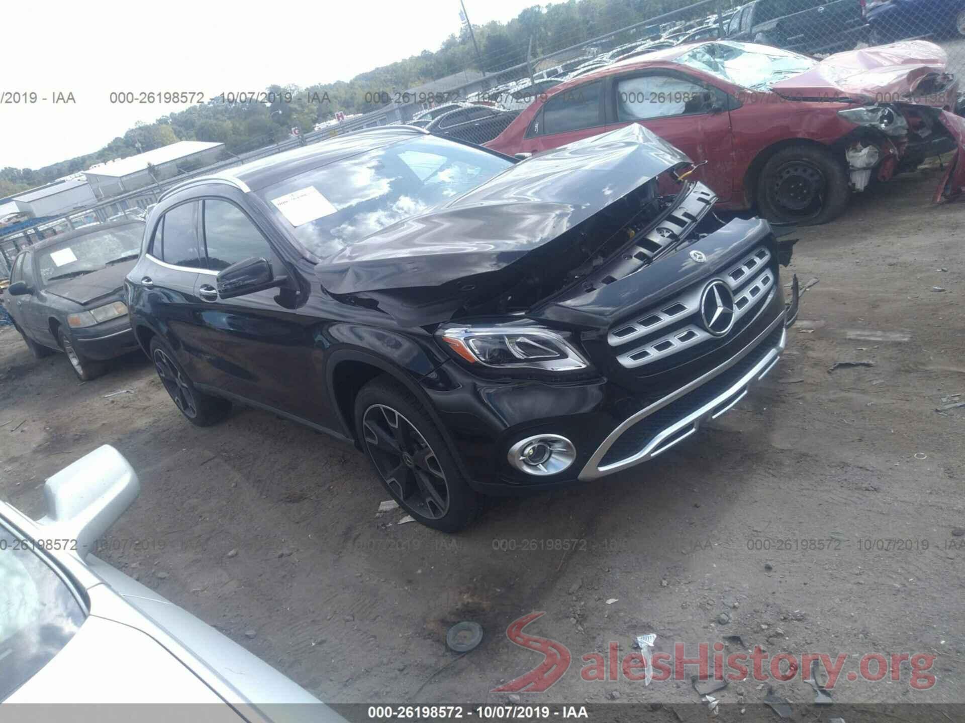 WDCTG4EB1KU013582 2019 MERCEDES-BENZ GLA