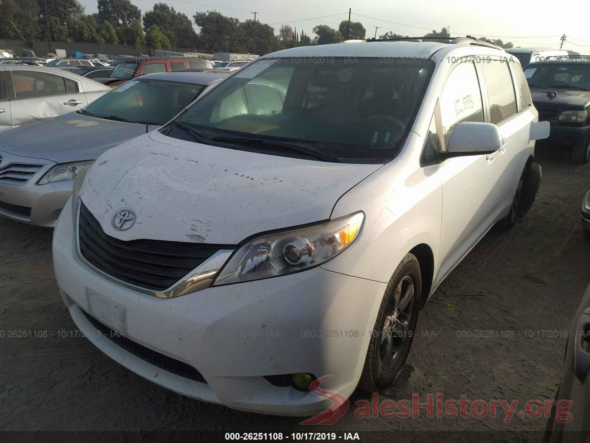 5TDKK3DC8BS099885 2011 TOYOTA SIENNA