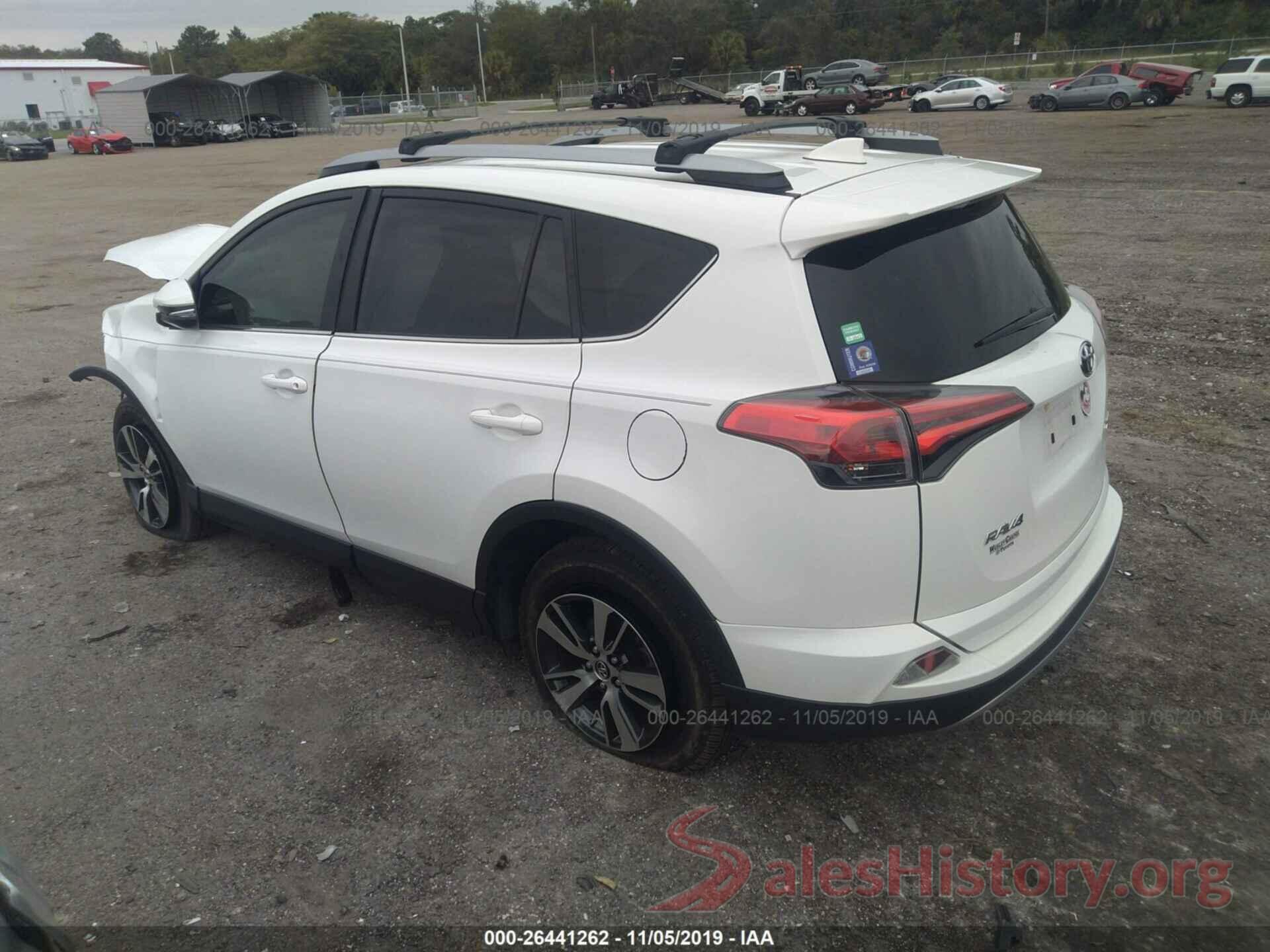 JTMWFREV6JJ734820 2018 TOYOTA RAV4