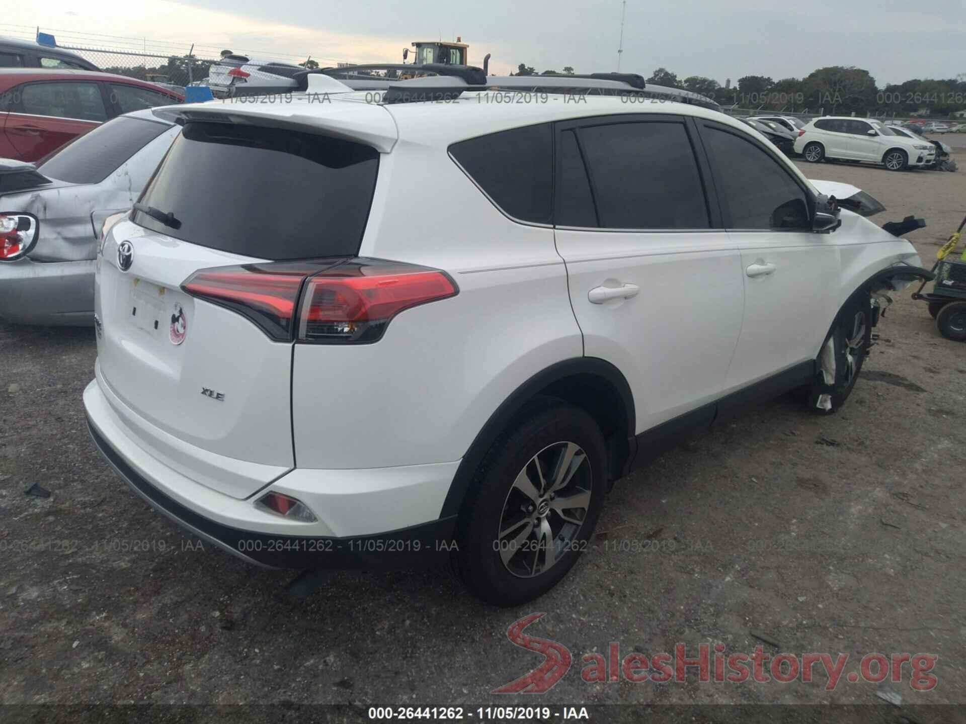 JTMWFREV6JJ734820 2018 TOYOTA RAV4