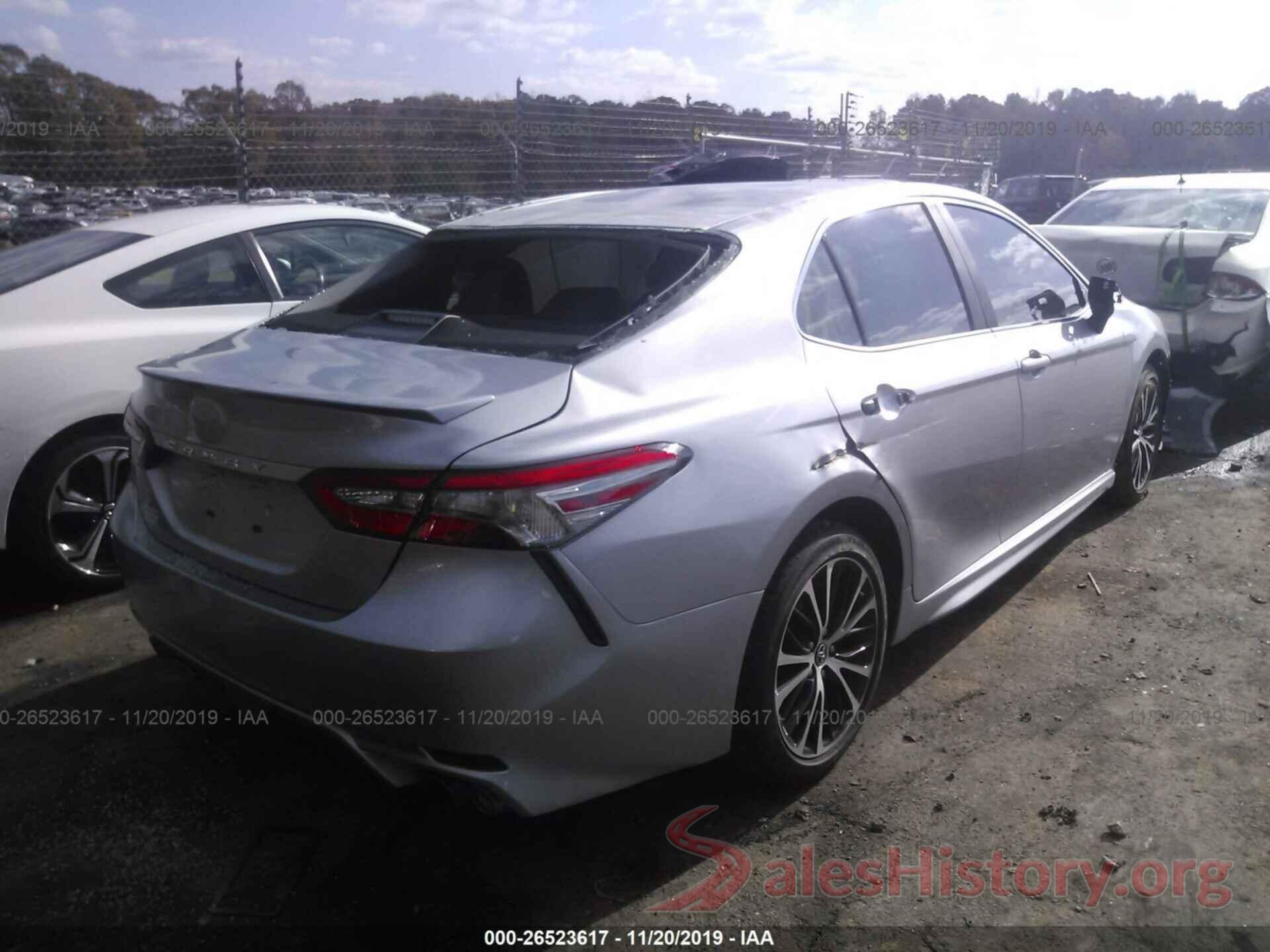 4T1B11HK9JU668855 2018 TOYOTA CAMRY