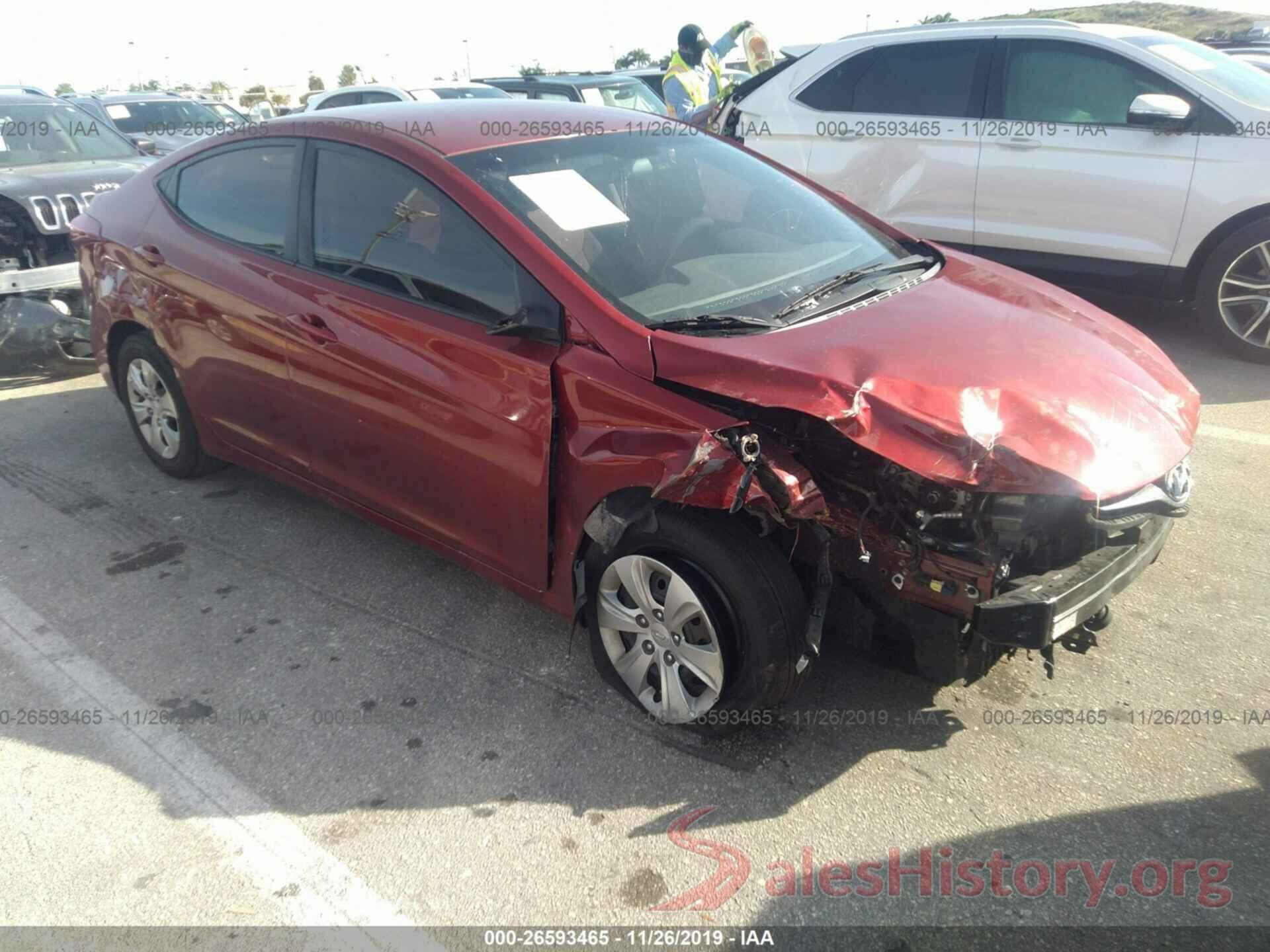 5NPDH4AE0GH775617 2016 Hyundai Elantra