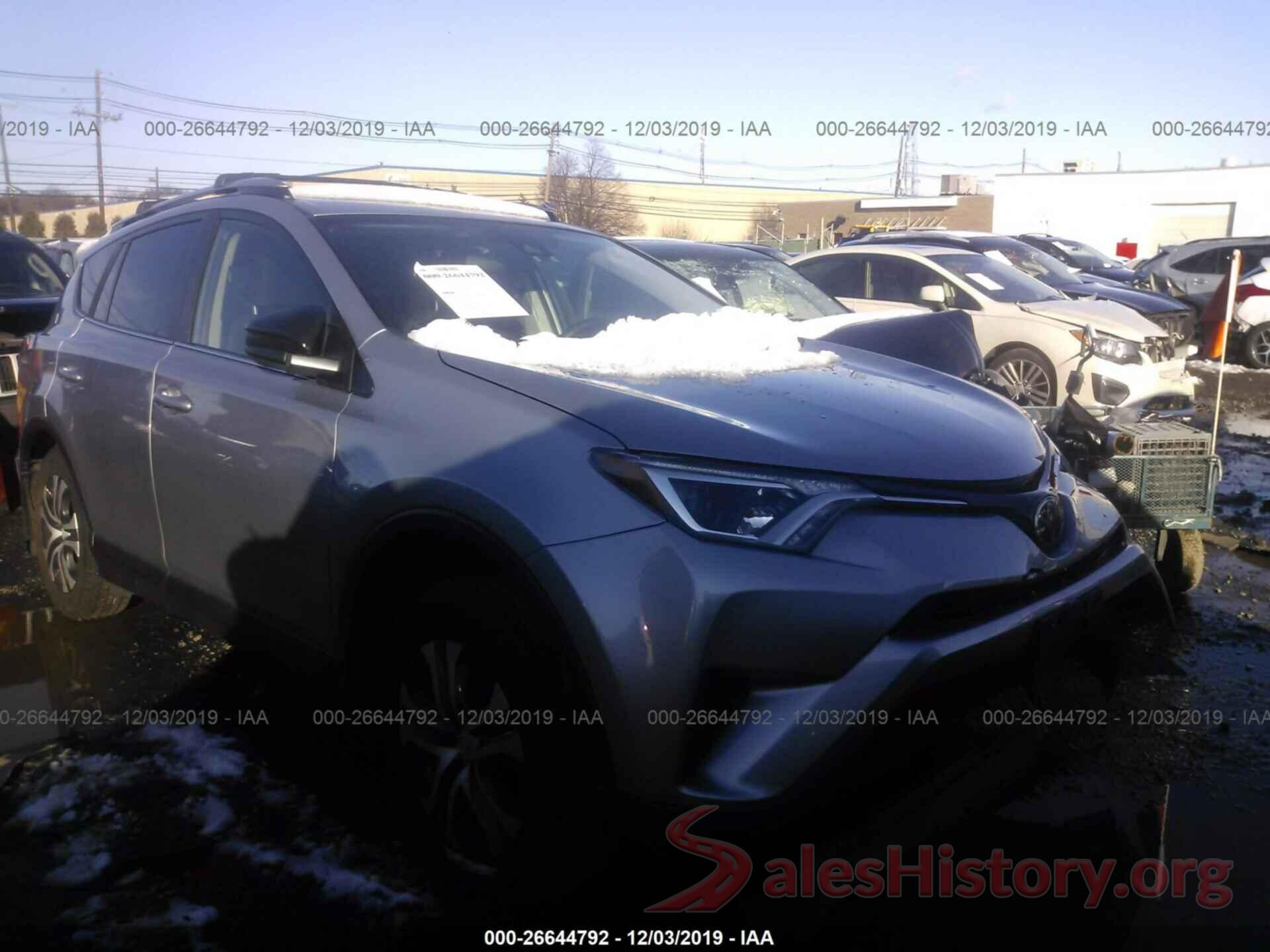 JTMBFREV2JD252794 2018 TOYOTA RAV4