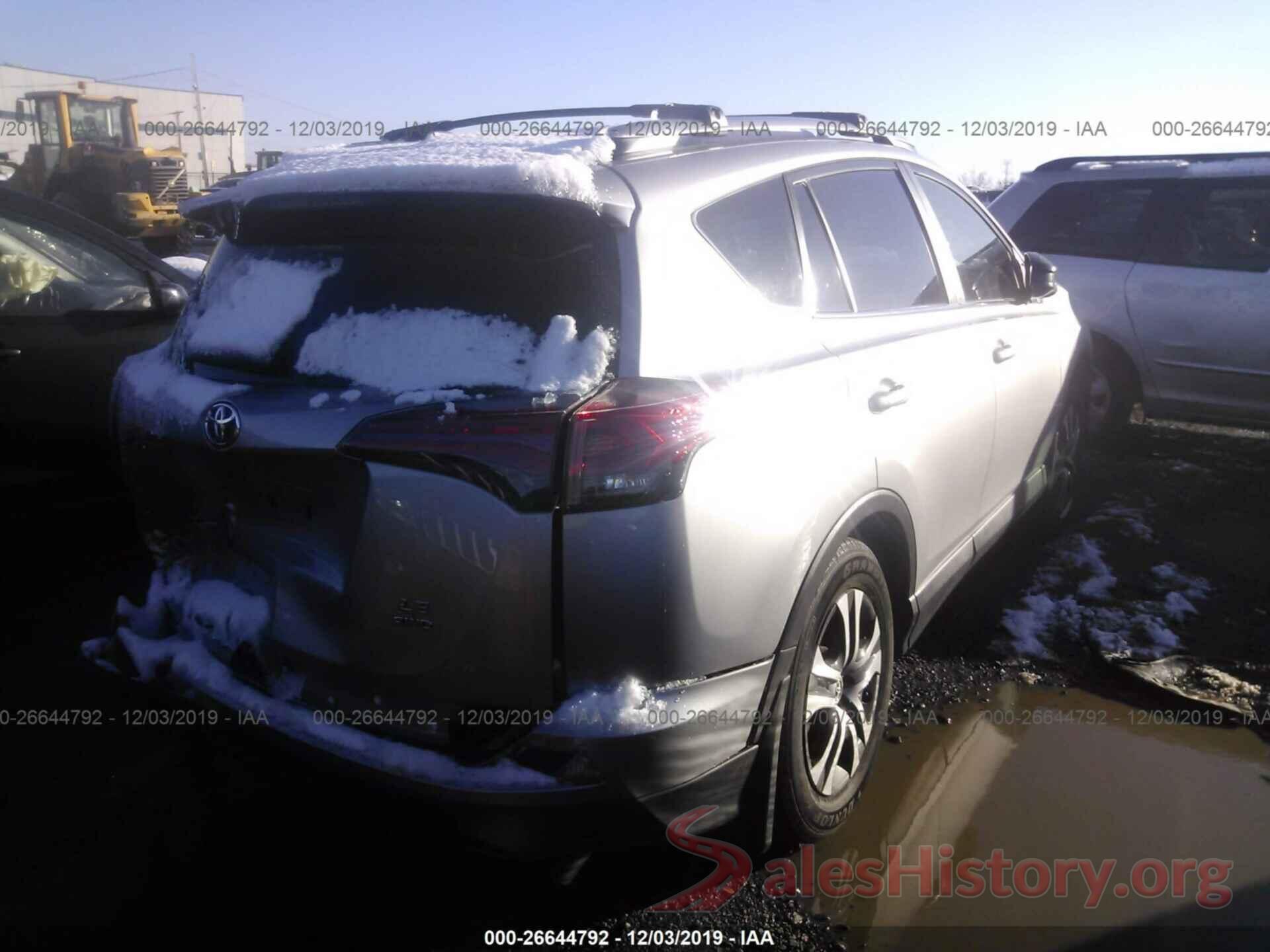 JTMBFREV2JD252794 2018 TOYOTA RAV4