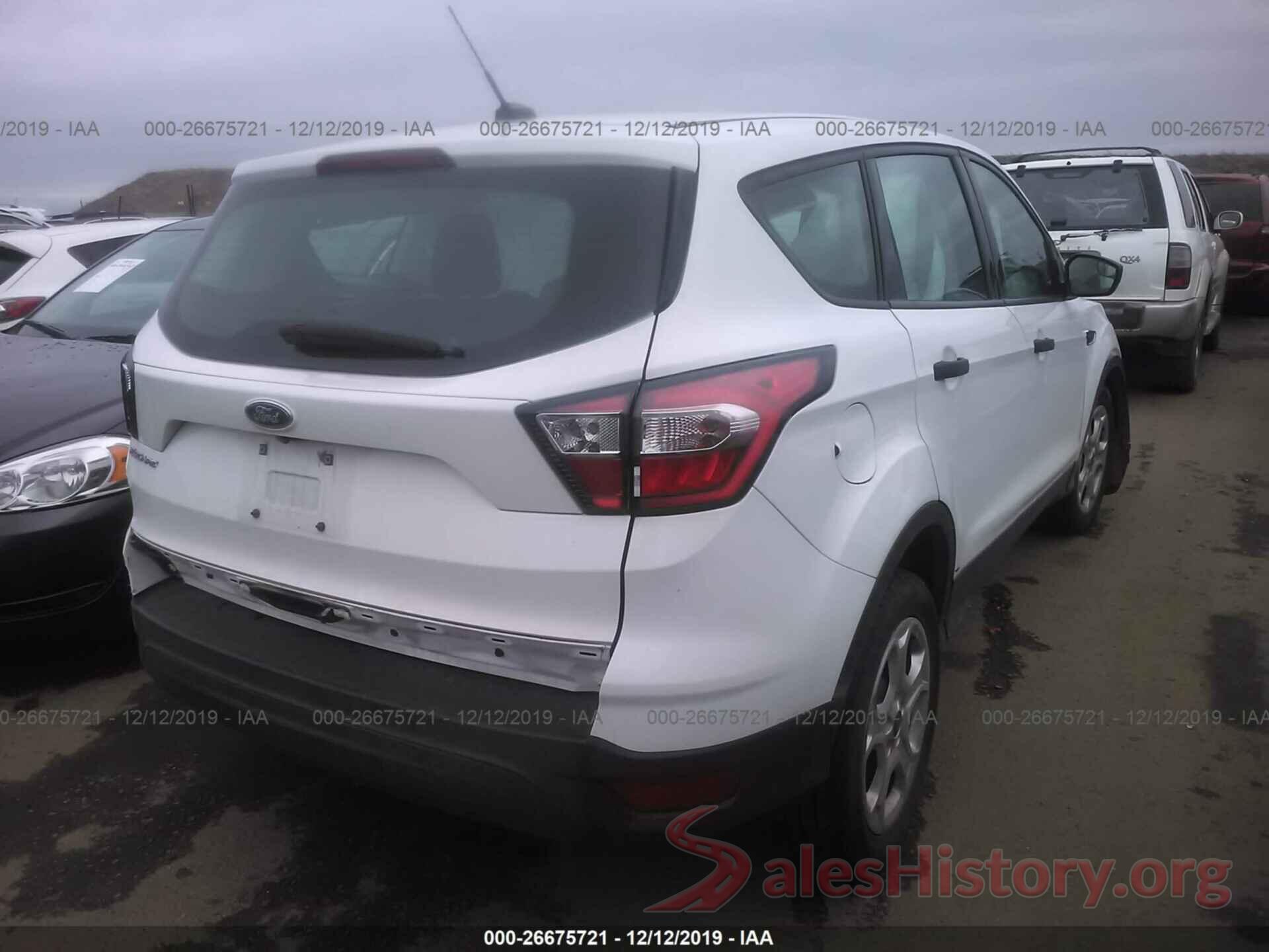 1FMCU0F78HUA32832 2017 Ford Escape