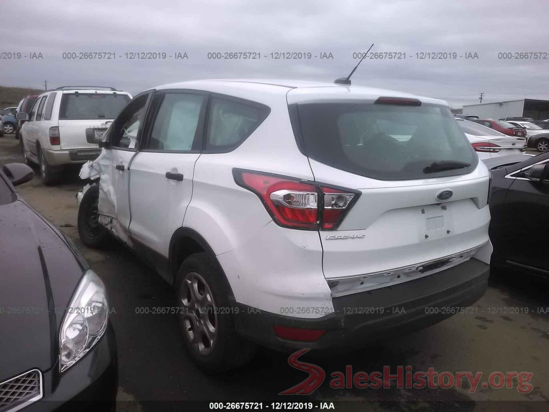 1FMCU0F78HUA32832 2017 Ford Escape