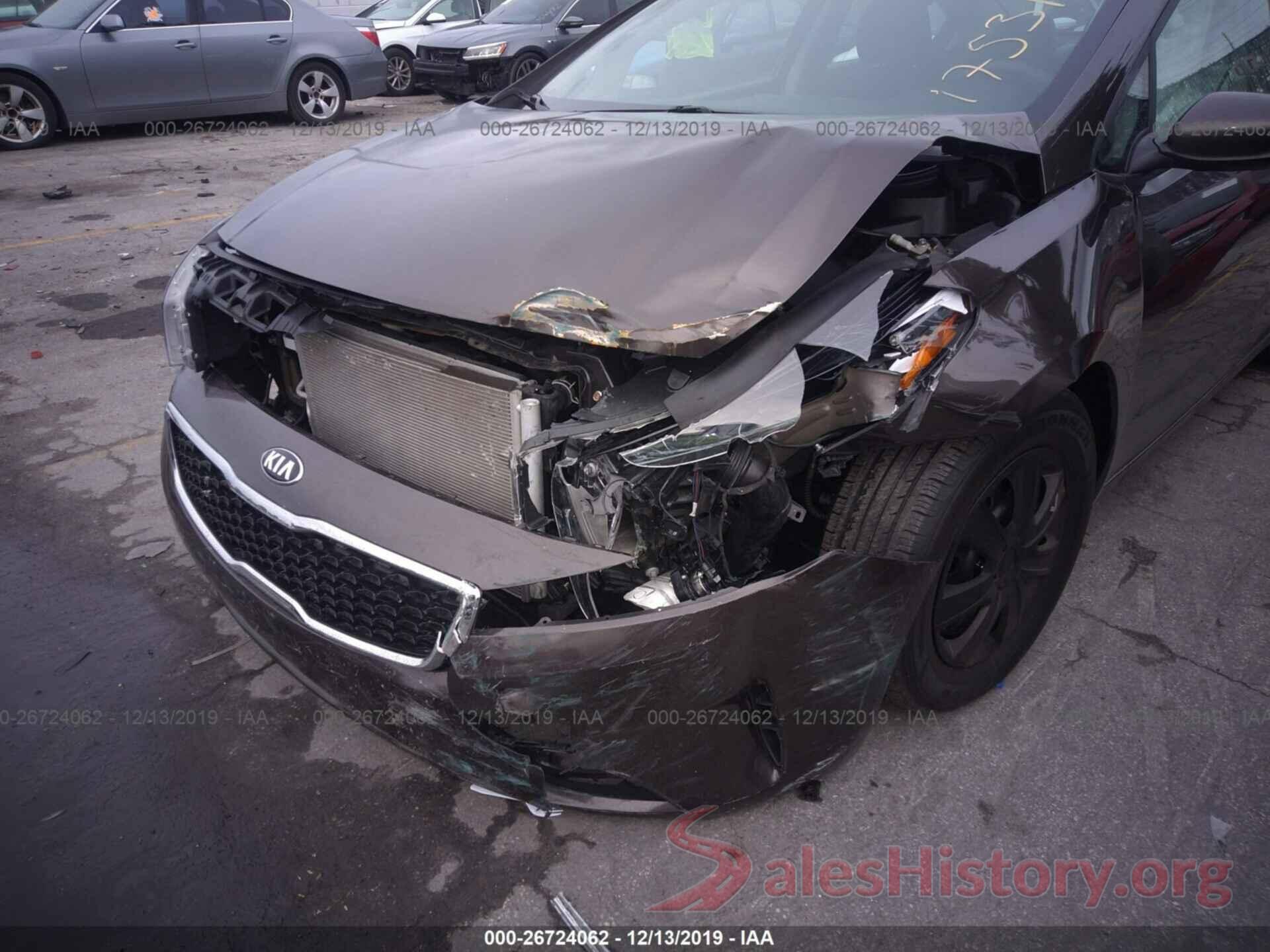 3KPFL4A72JE175315 2018 KIA Forte