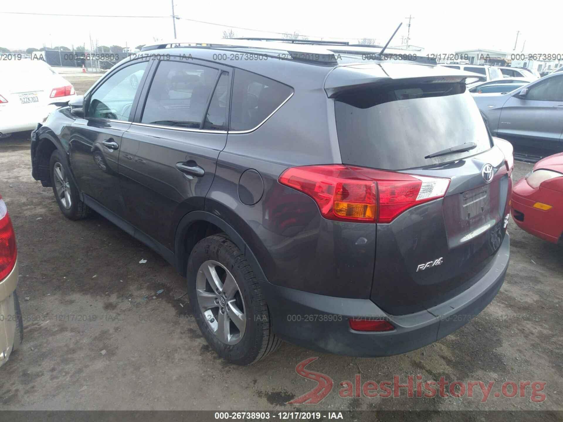 2T3RFREV2FW393650 2015 Toyota RAV4