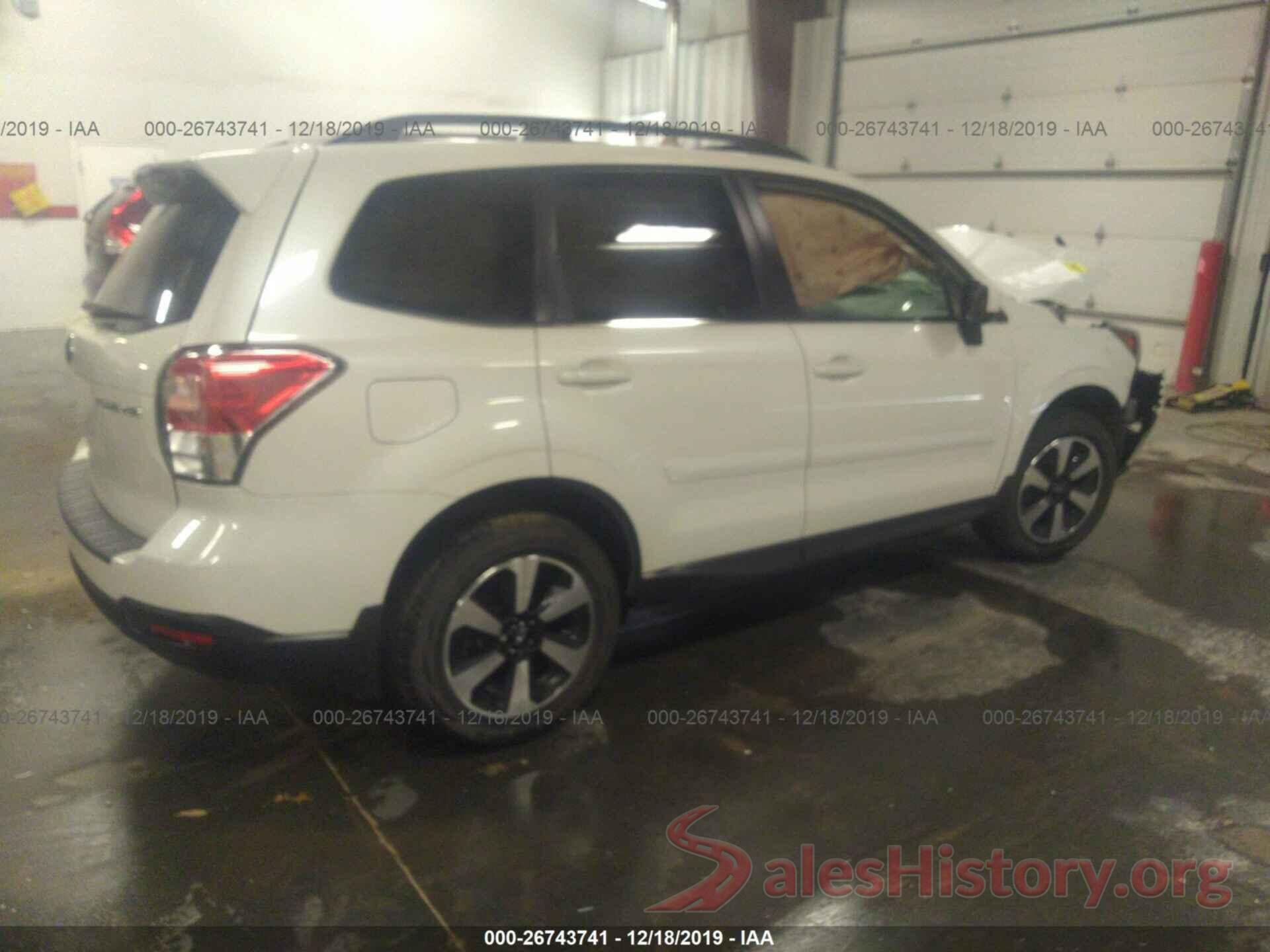 JF2SJALC1JH461262 2018 Subaru Forester