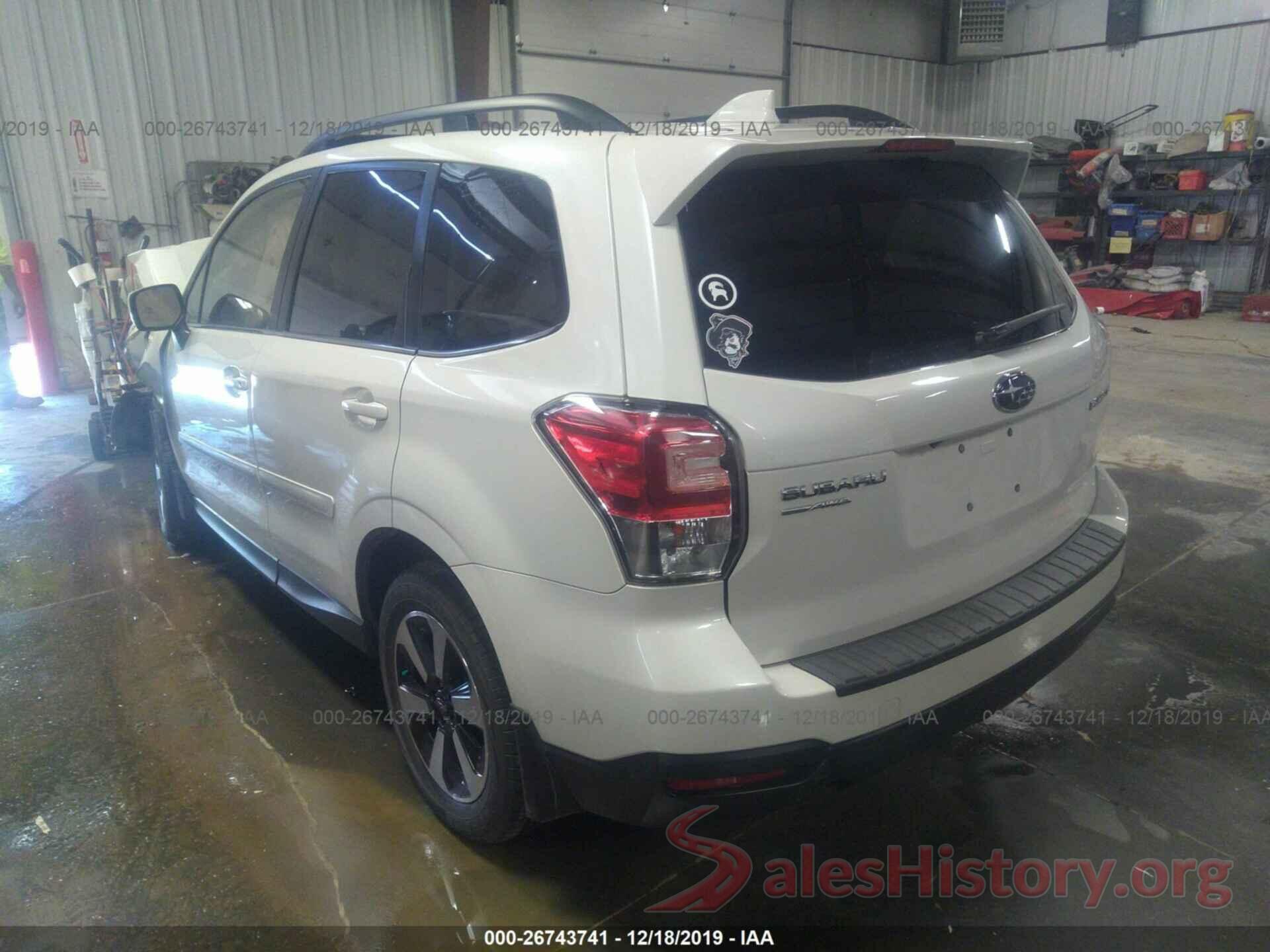 JF2SJALC1JH461262 2018 Subaru Forester