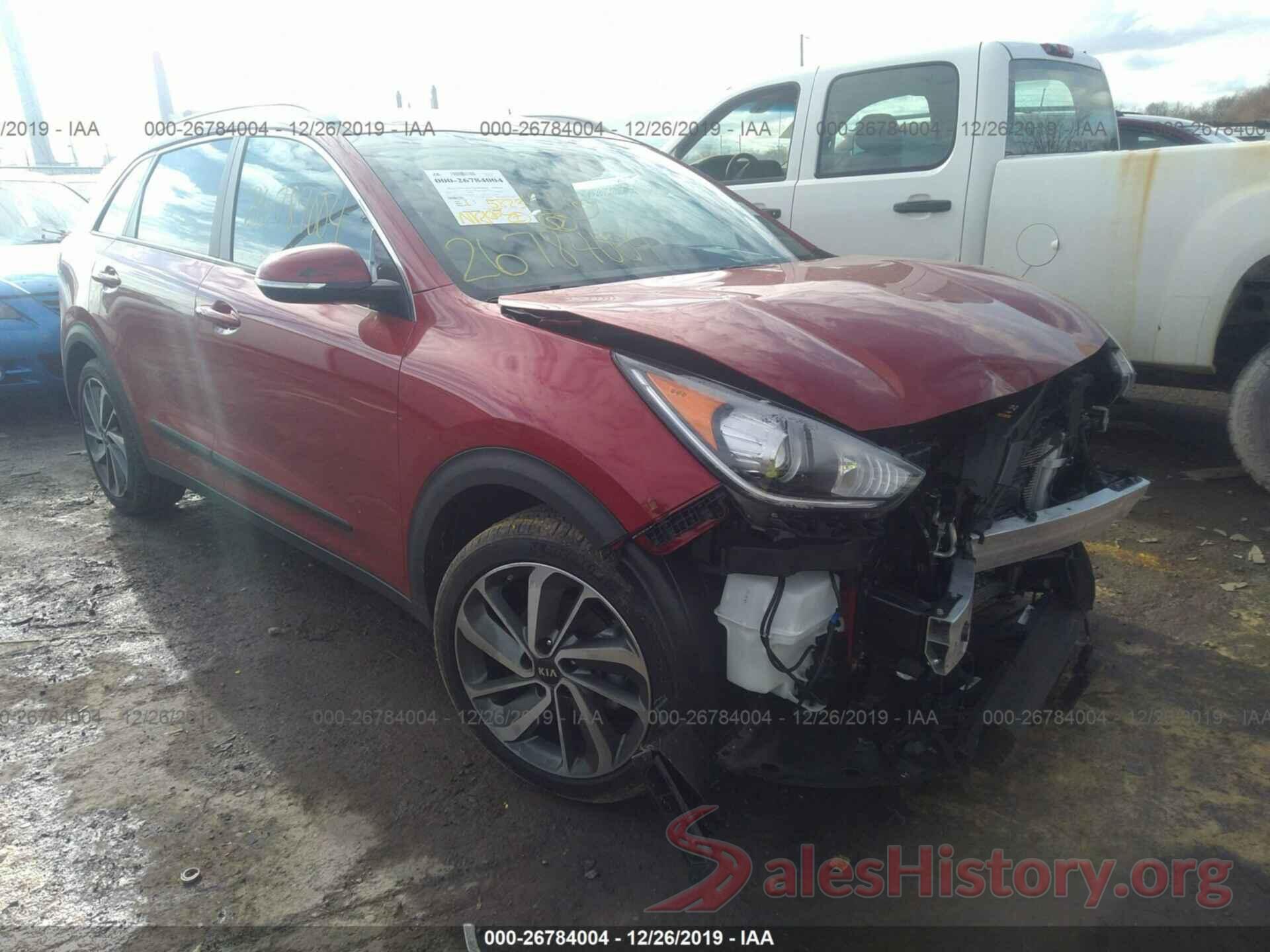 KNDCE3LC7K5235765 2019 KIA NIRO