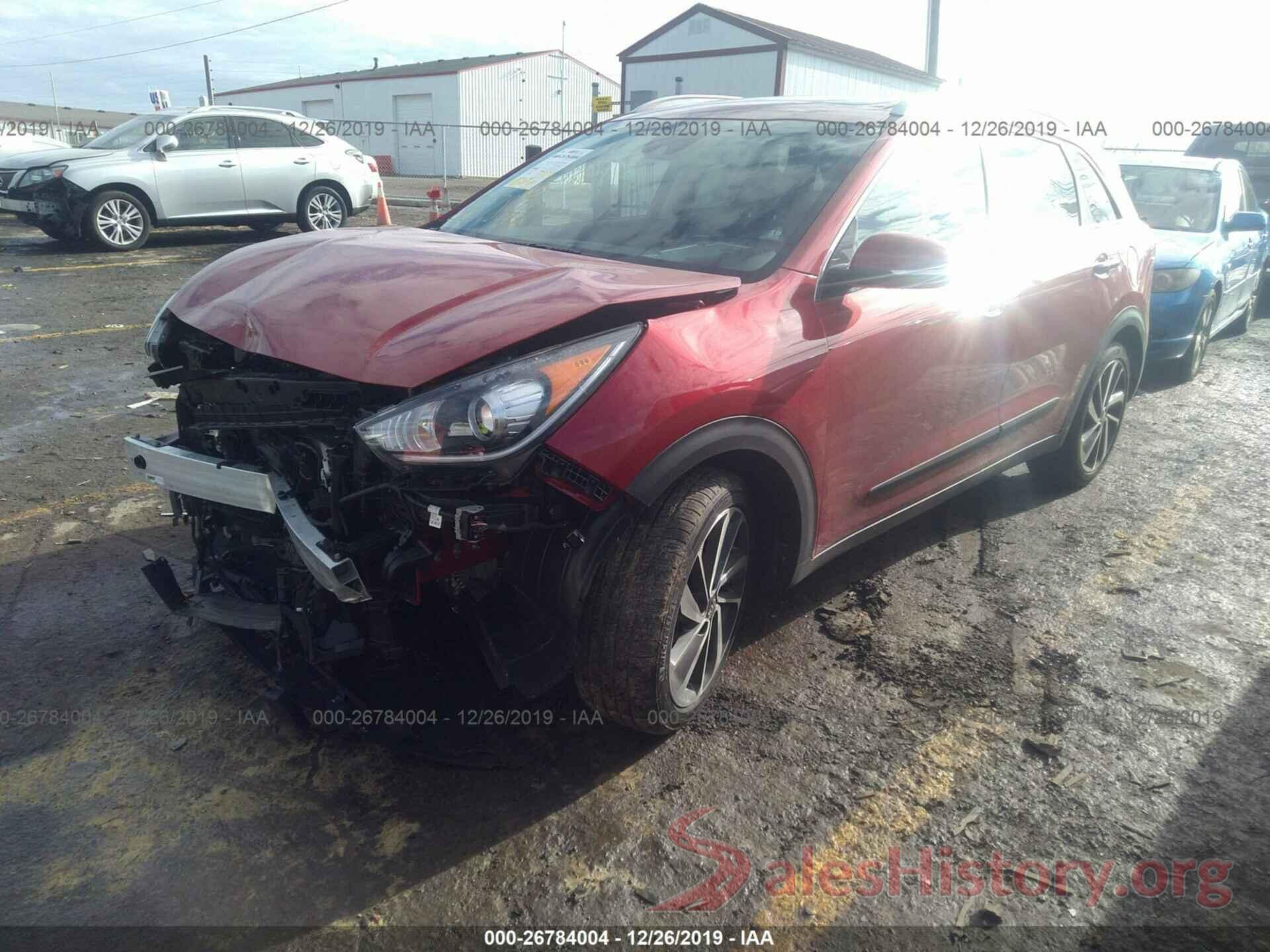 KNDCE3LC7K5235765 2019 KIA NIRO