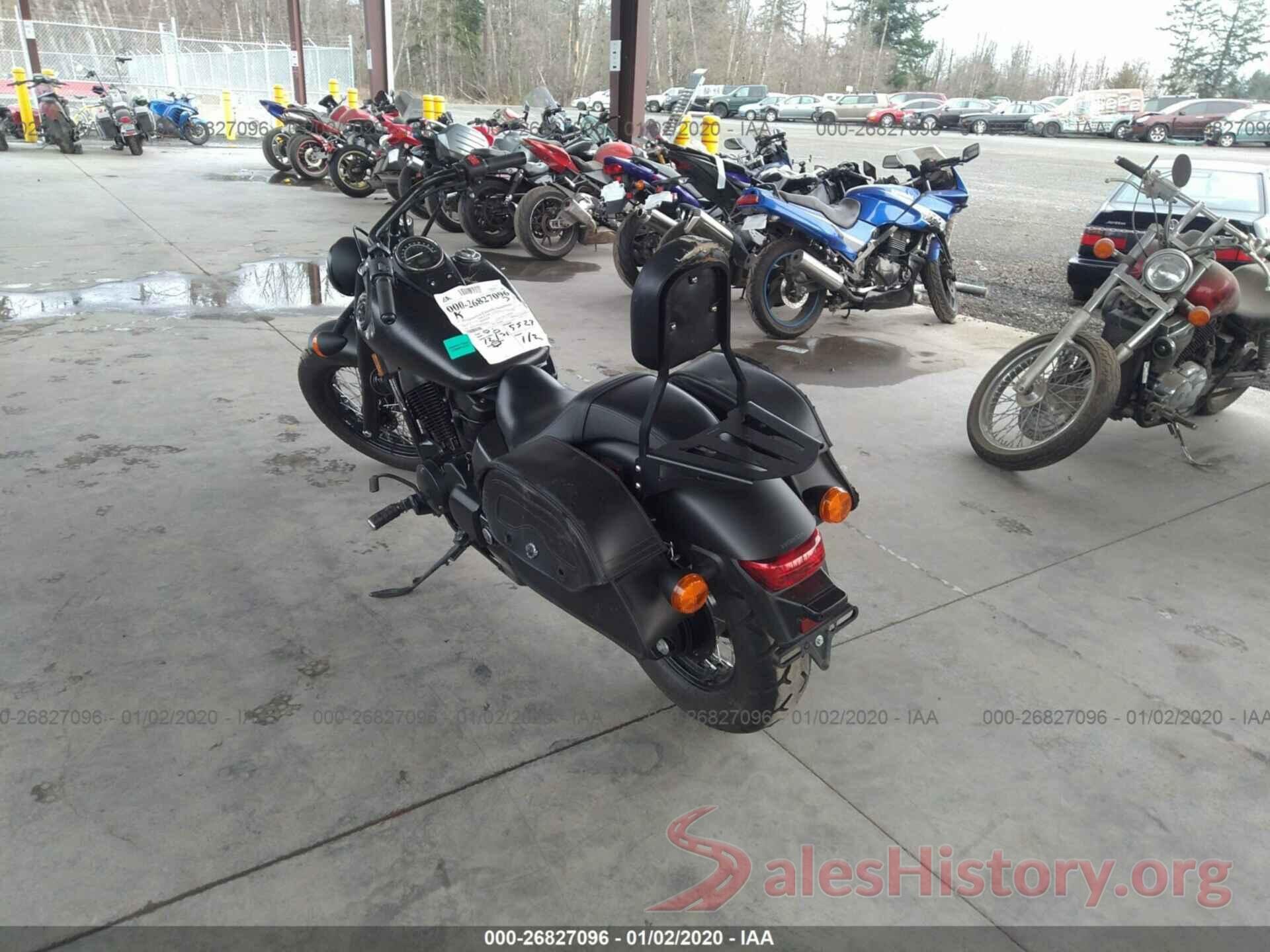 JH2RC5370HK700564 2017 Honda VT750