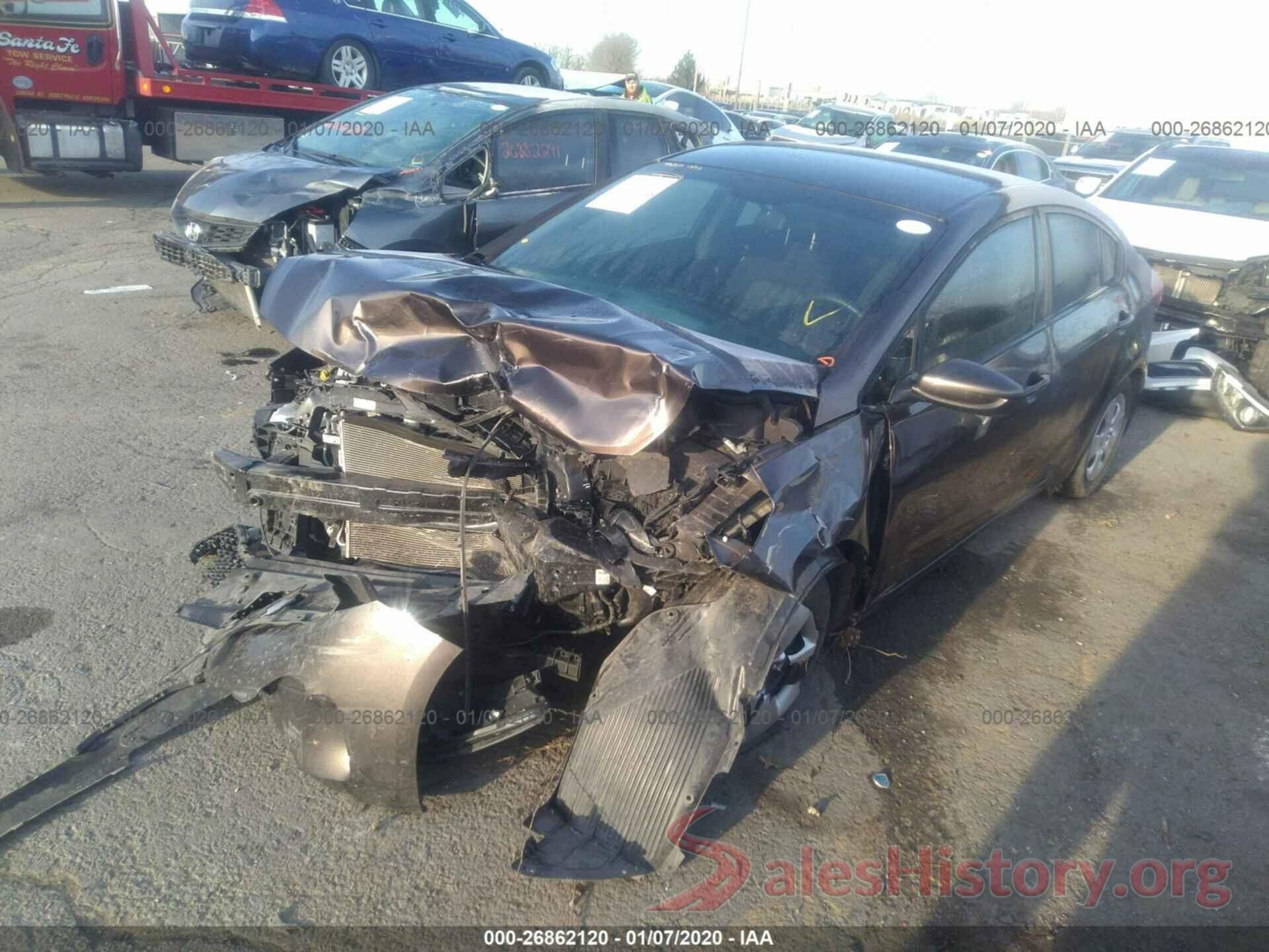 3KPFK4A7XJE218561 2018 KIA Forte