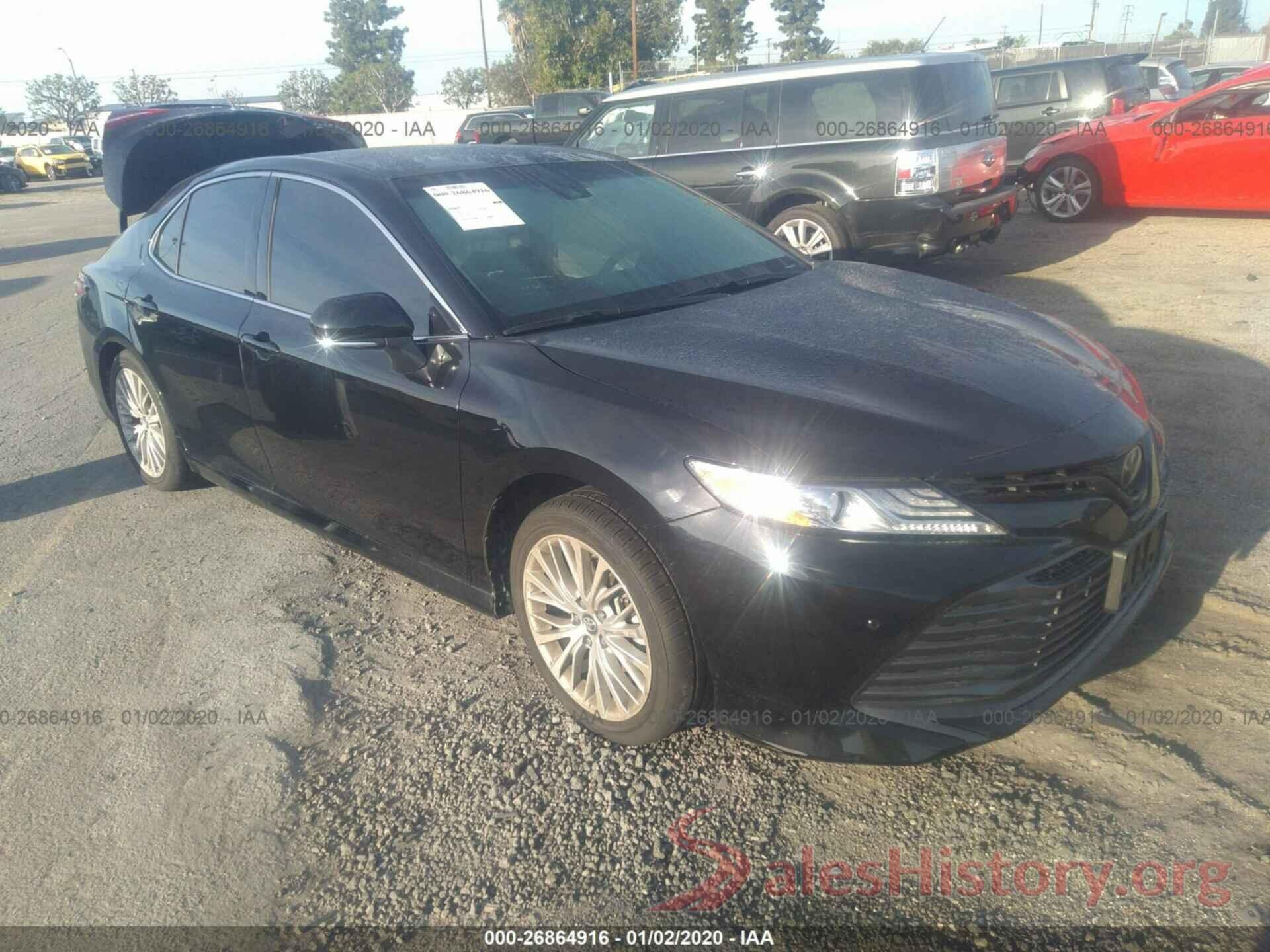 4T1B11HKXJU060763 2018 TOYOTA CAMRY