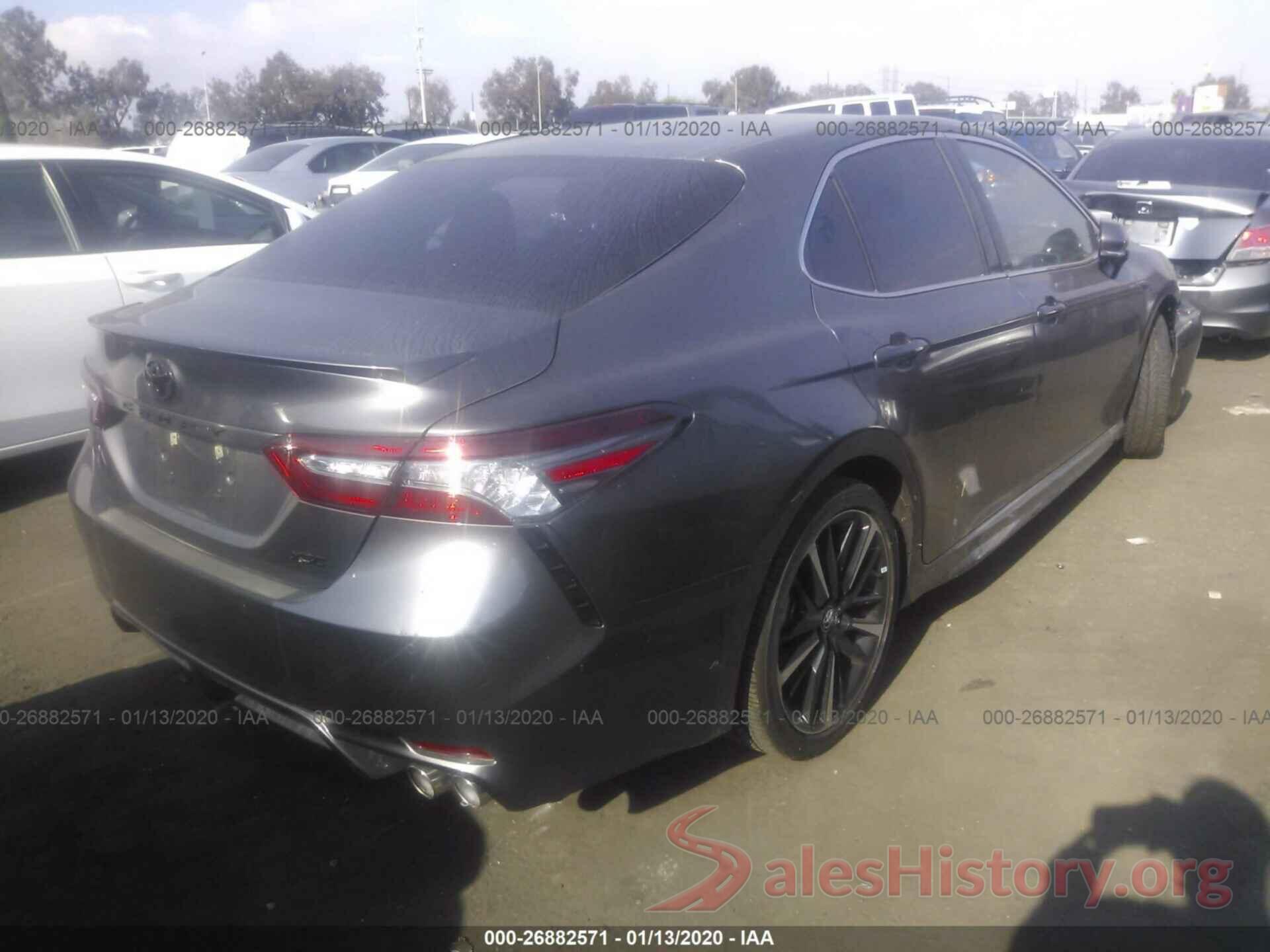 4T1B61HK7JU105272 2018 TOYOTA CAMRY