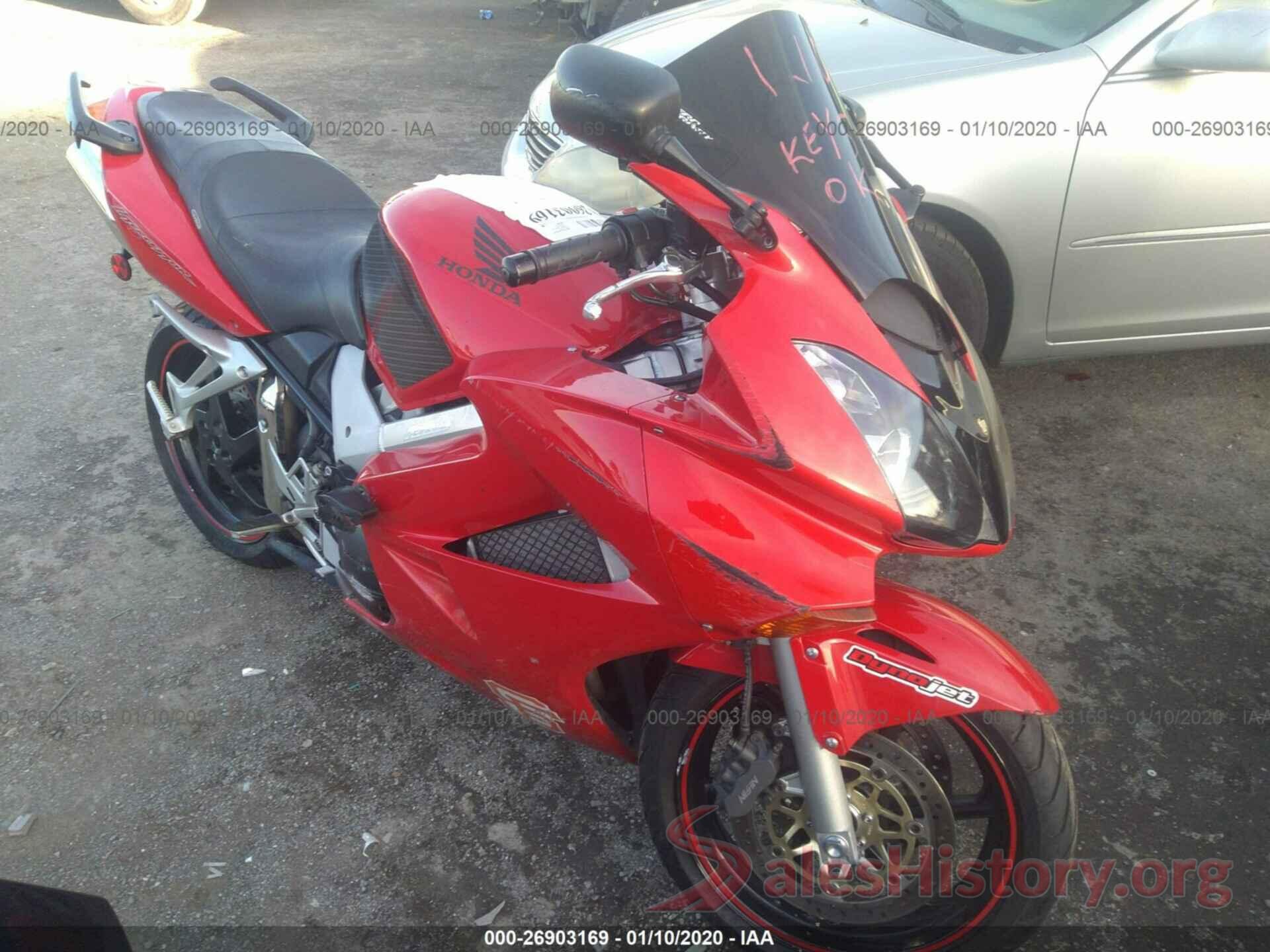 JH2RC46192M401152 2002 HONDA VFR800