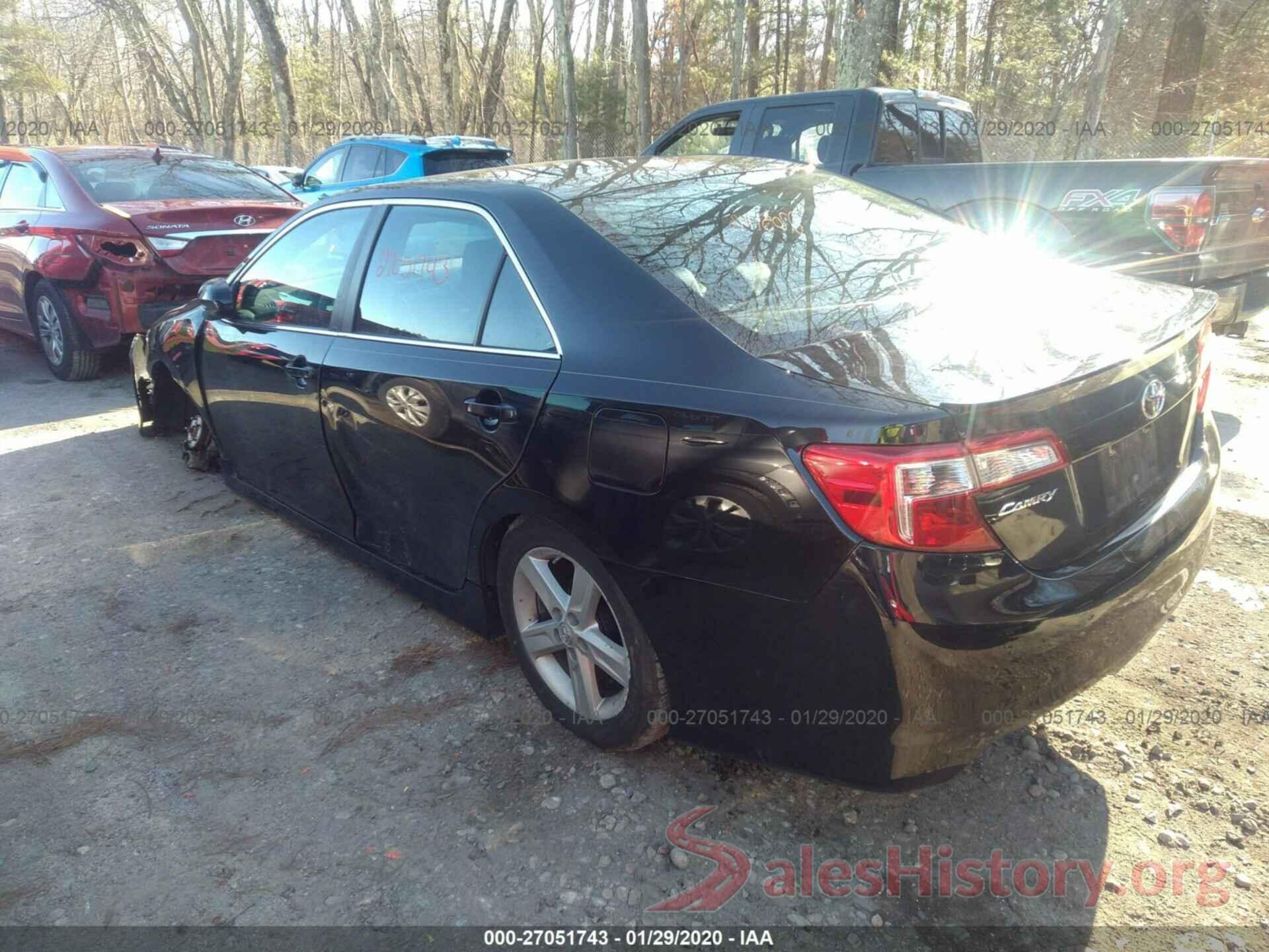 4T1BF1FKXEU467945 2014 TOYOTA CAMRY