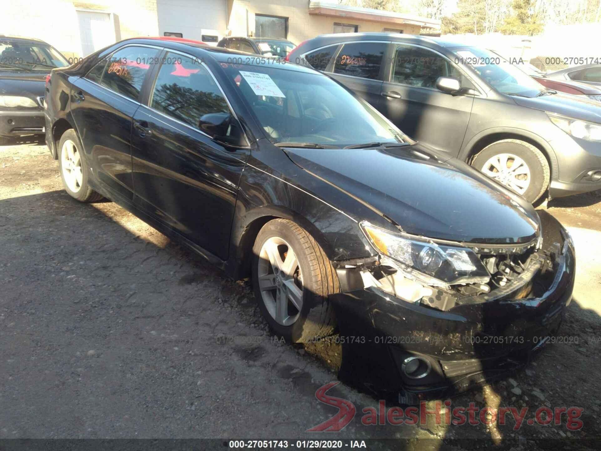 4T1BF1FKXEU467945 2014 TOYOTA CAMRY