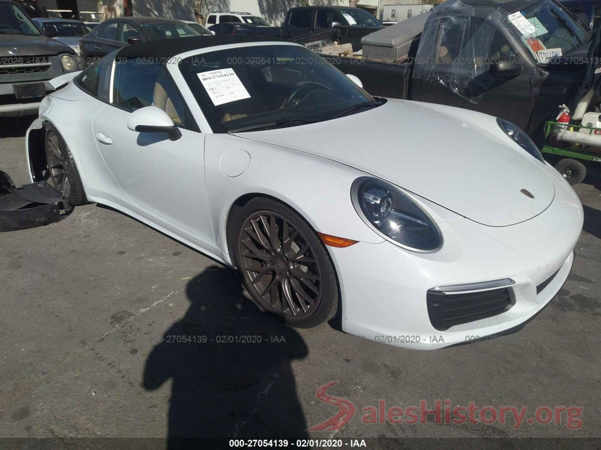 WP0BA2A90KS120077 2019 PORSCHE 911